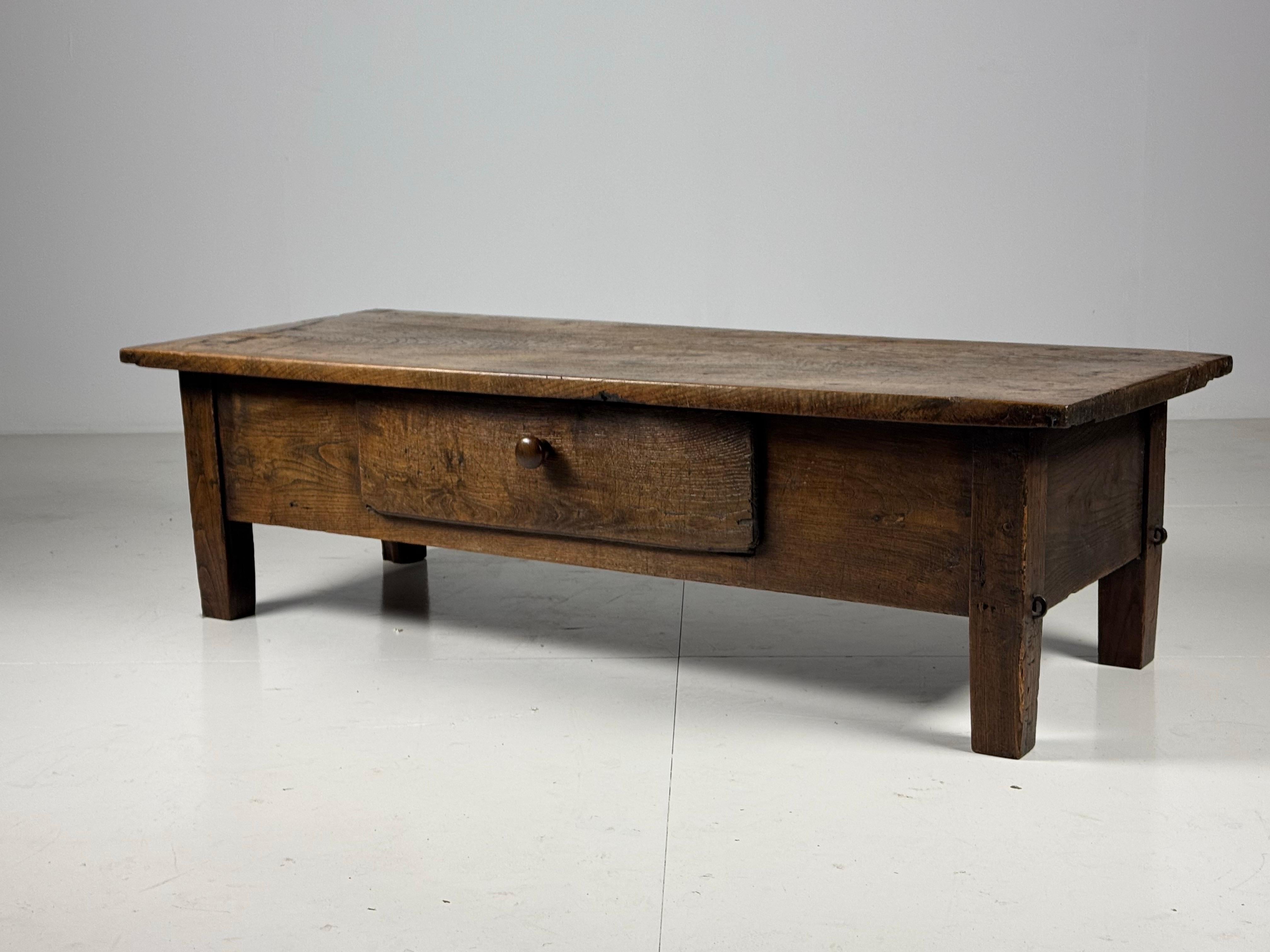 Table basse espagnole du 18e siècle en vente 7