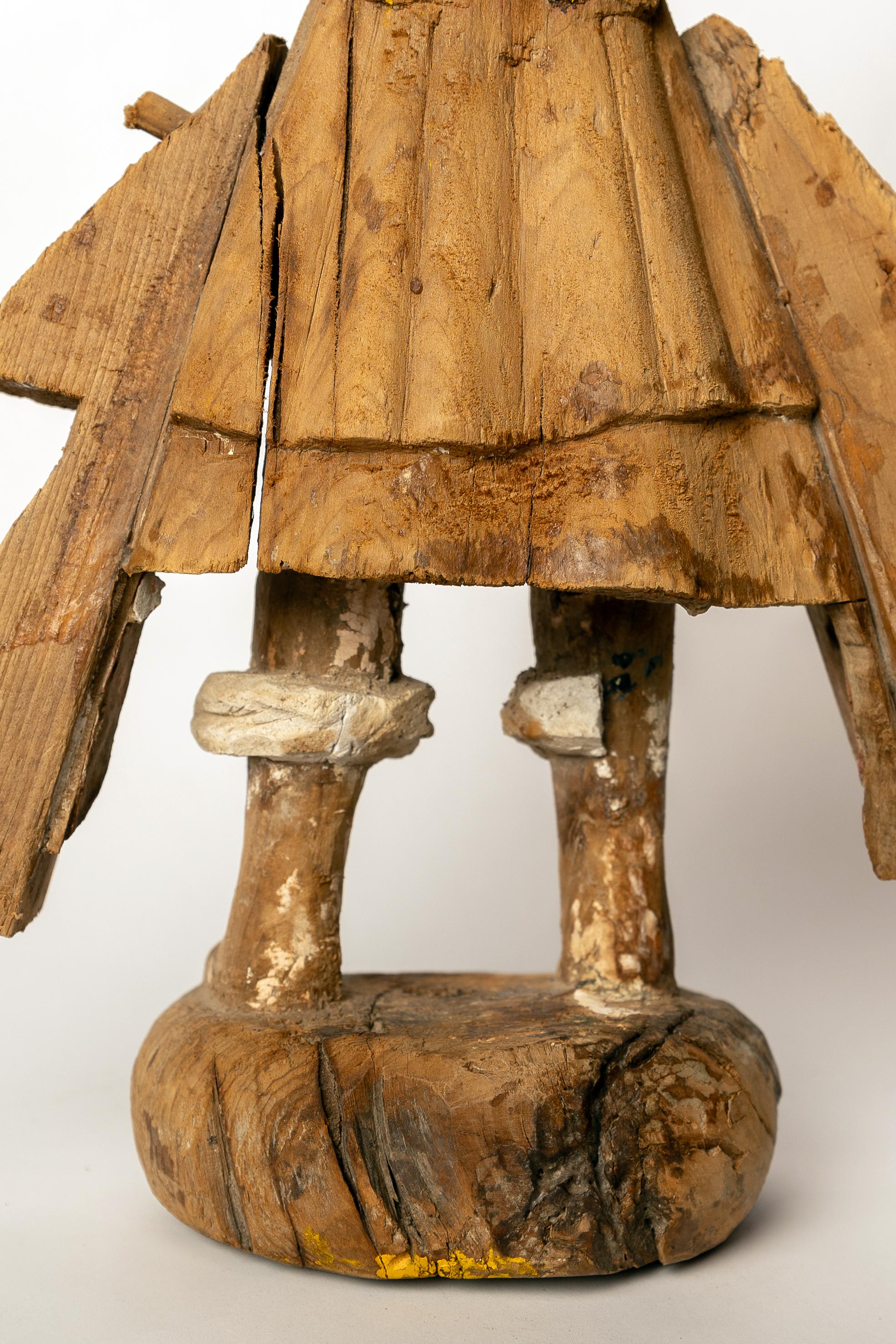 18th Century Spanish Colonial Archangel in carved sabino wood. For Sale 2