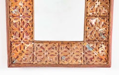 Marco Colonial Español del Siglo XVIII Tallado y Pintado con Espejo