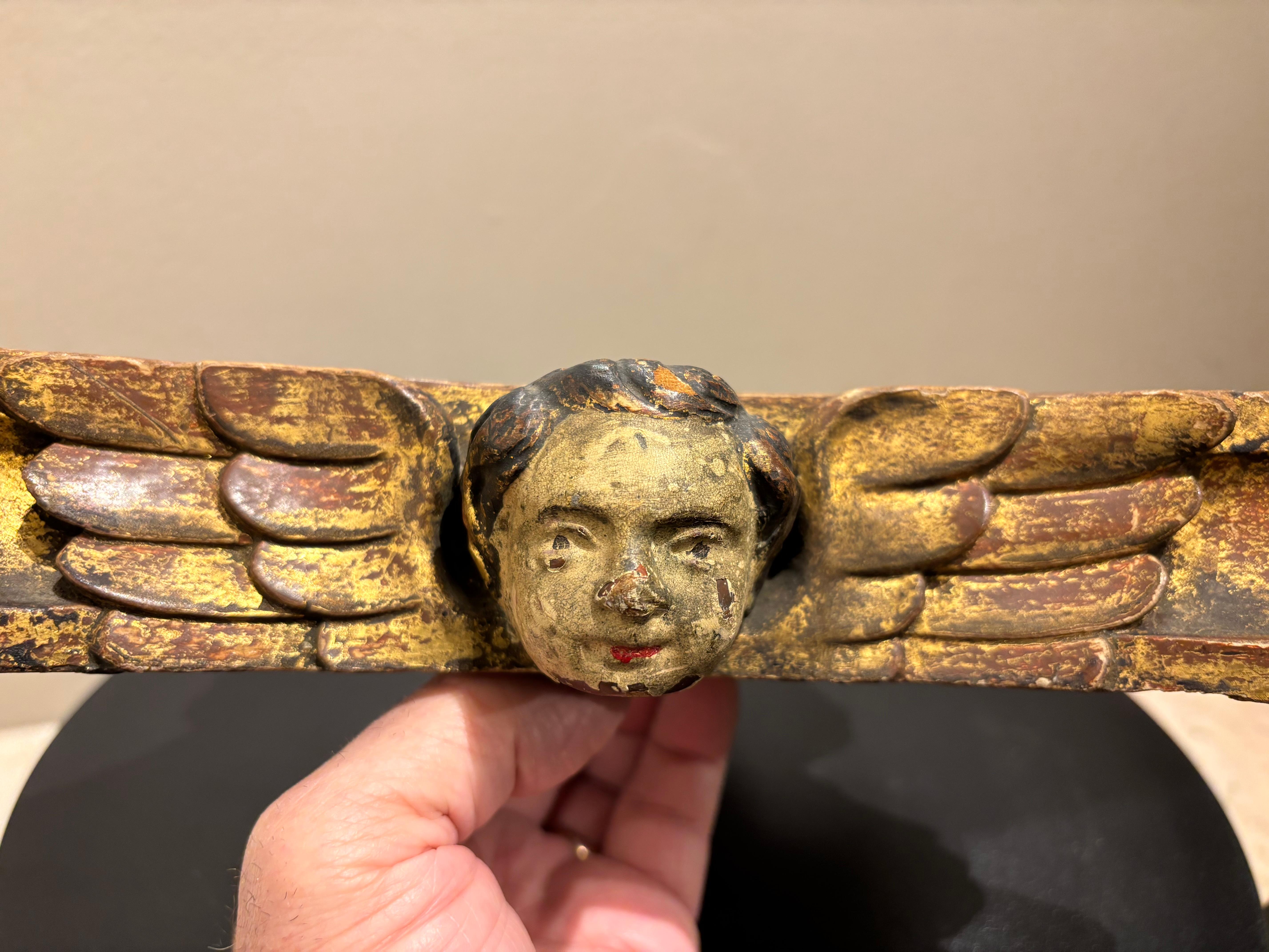 18th Century Spanish Colonial Craved Gilt Wood Winged Cherub Base For Sale 2