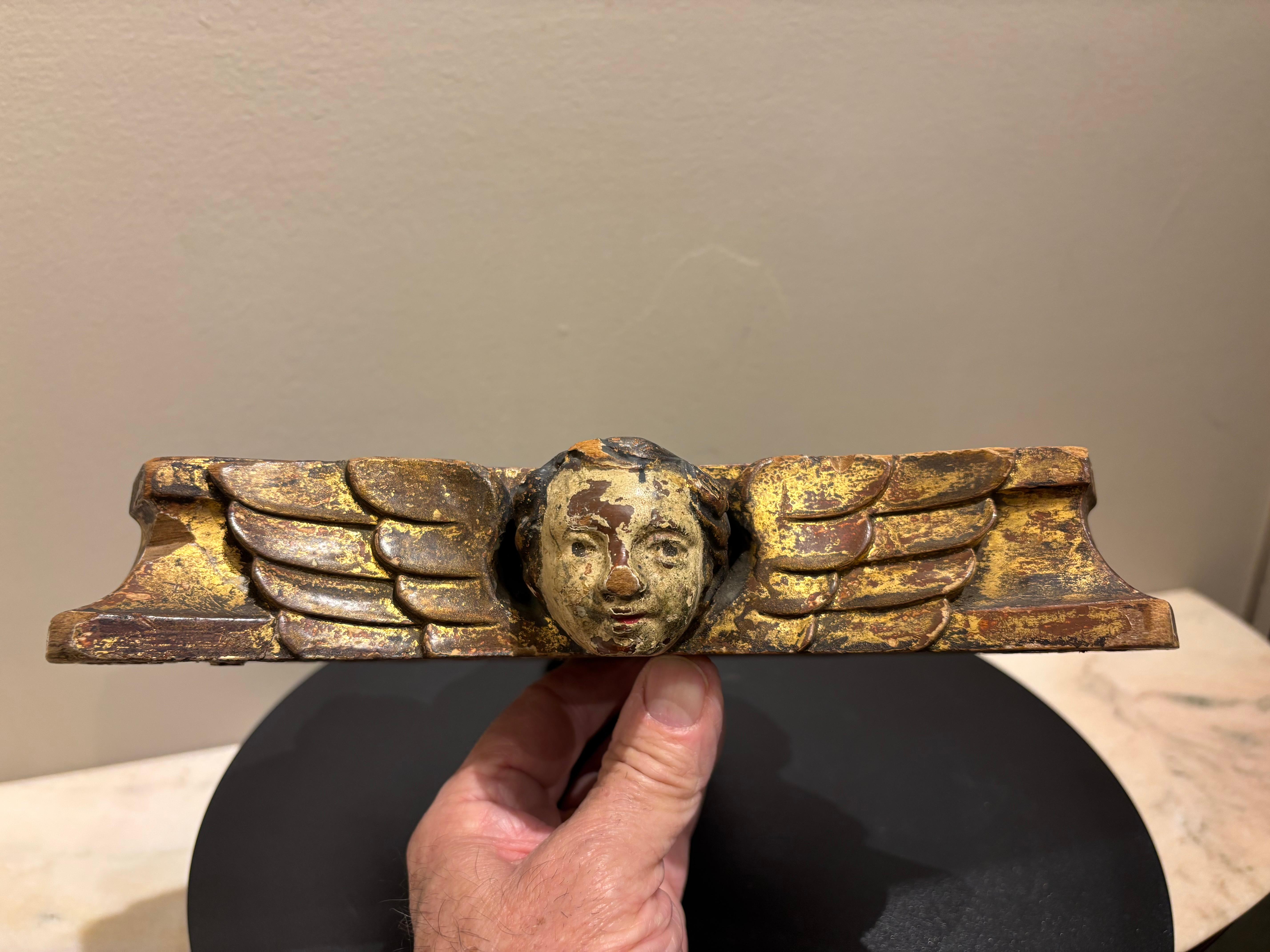 Peruvian 18th Century Spanish Colonial Craved Gilt Wood Winged Cherub Base For Sale