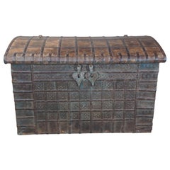 18. Jahrhundert Spanisch Kolonial Süd Amierican Rustikal Primitive Dome Chest Trunk