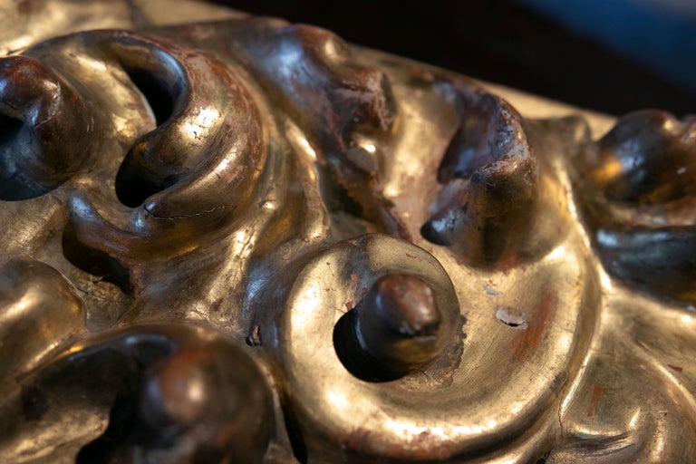 18th Century Spanish Decorative Finial Carved in Wood For Sale at 1stDibs