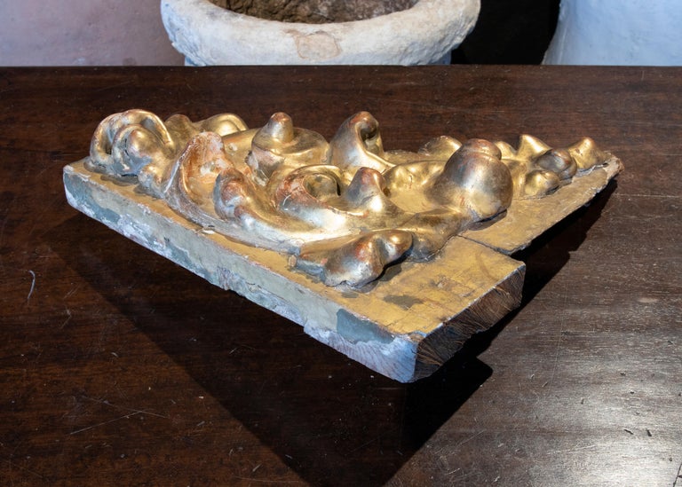 18th Century Spanish Decorative Finial Carved in Wood For Sale at 1stDibs