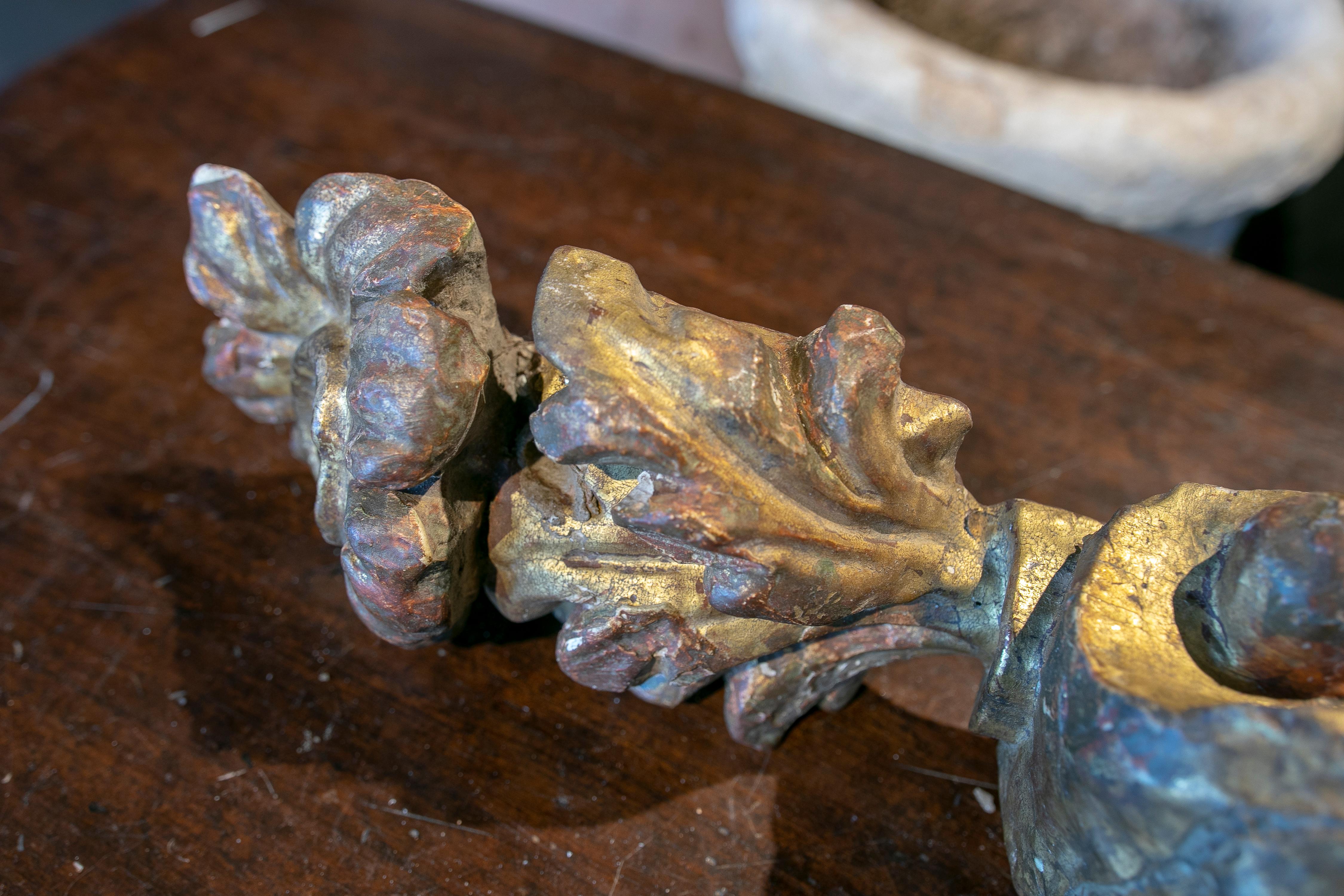 18th Century Spanish Decorative Finial Carved in Wood in the Shape of a Plant For Sale 7