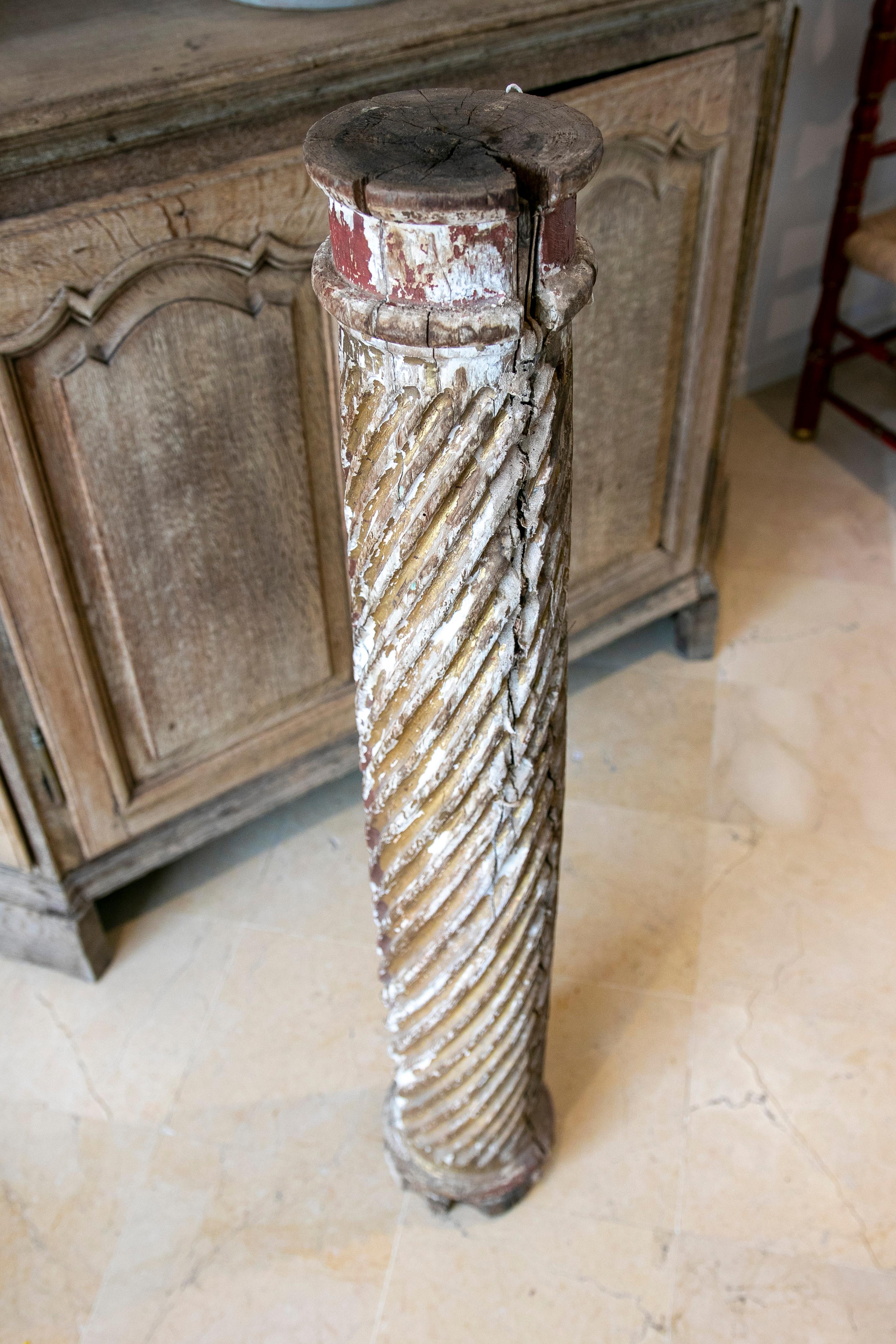 18th Century Spanish Hand-Carved Fluted Wood Column For Sale 15