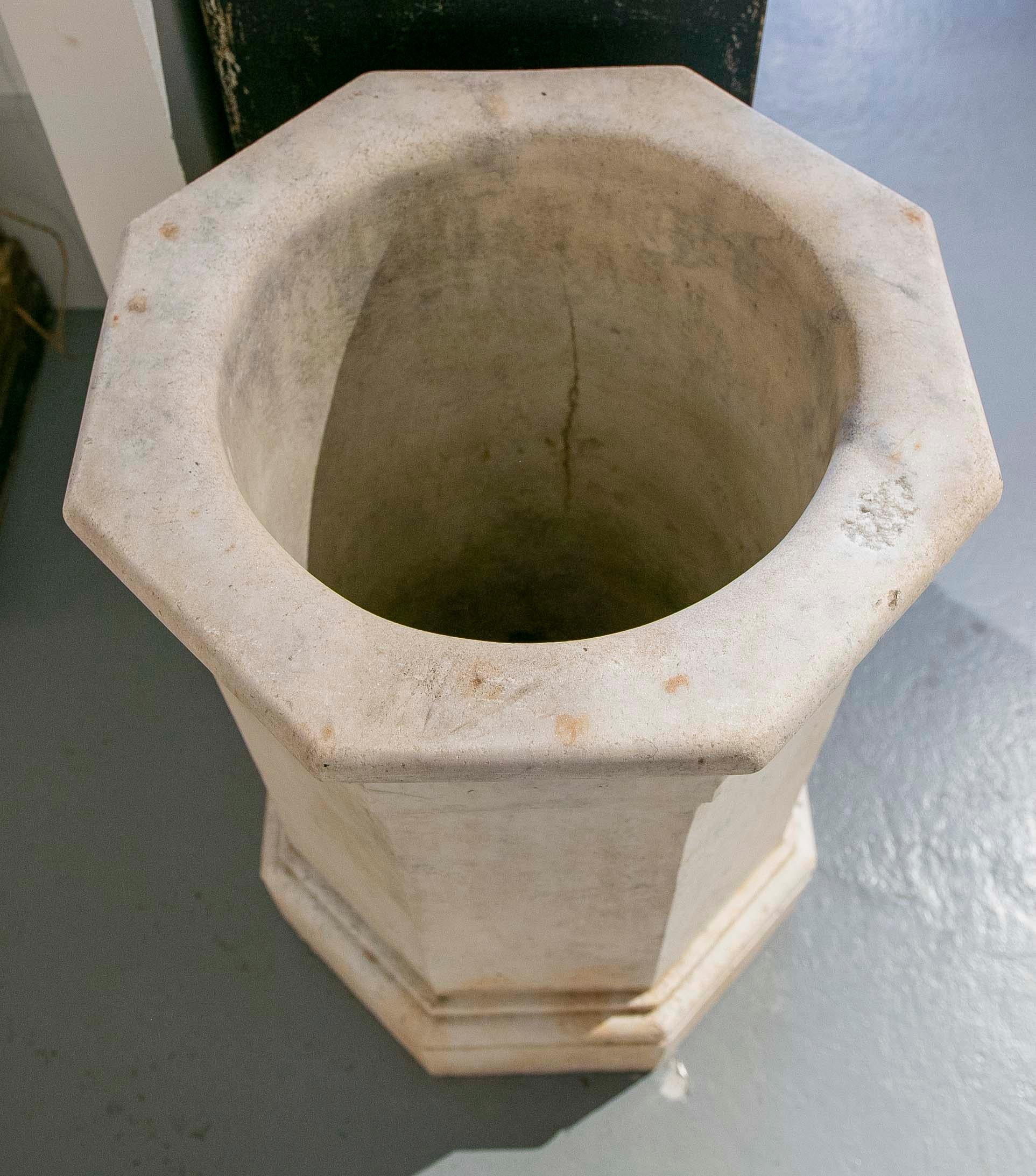 18th Century Spanish Hand-Carved  Marble Well Spout  For Sale 7