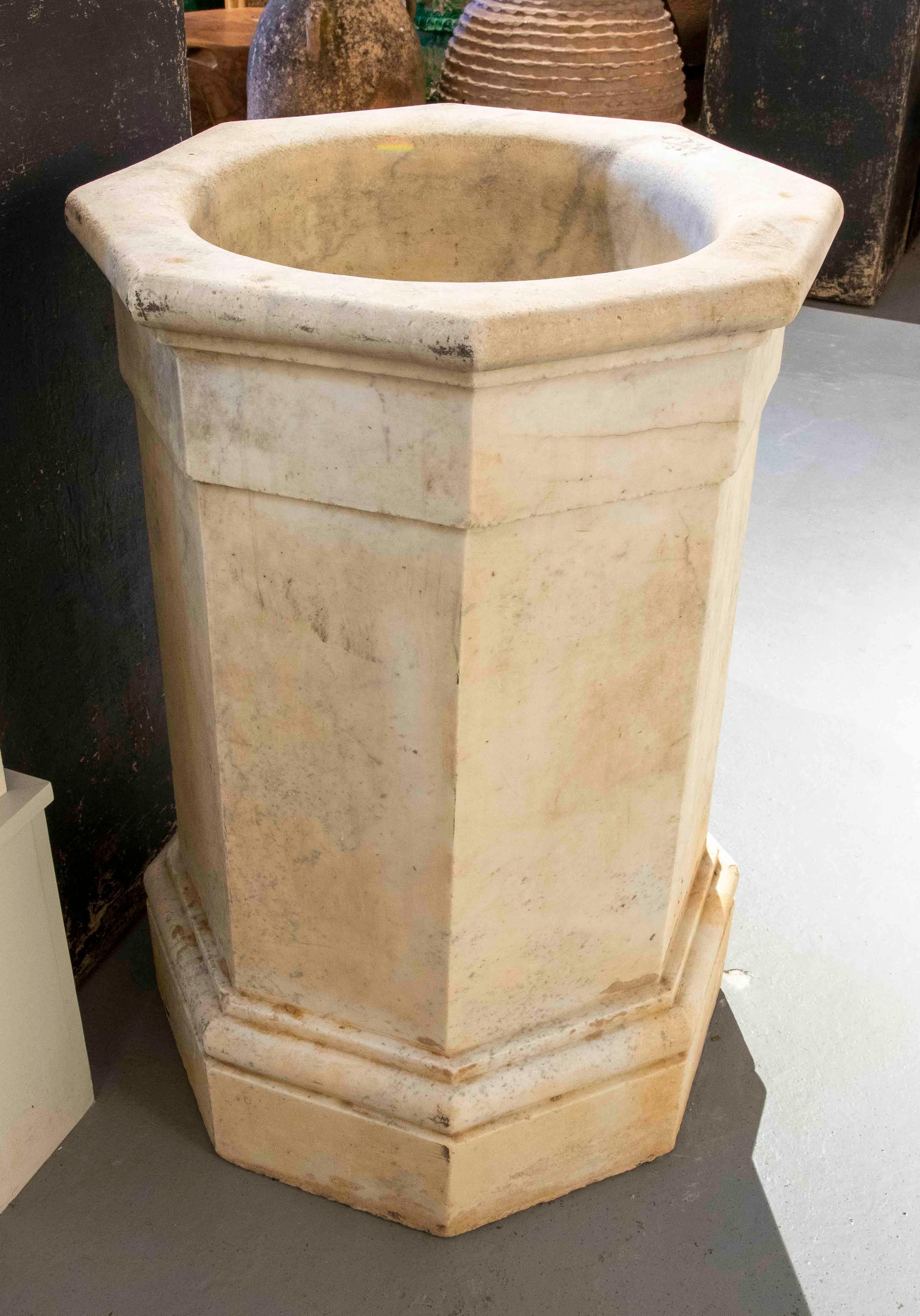 18th Century Spanish Hand-Carved  Marble Well Spout  For Sale 1