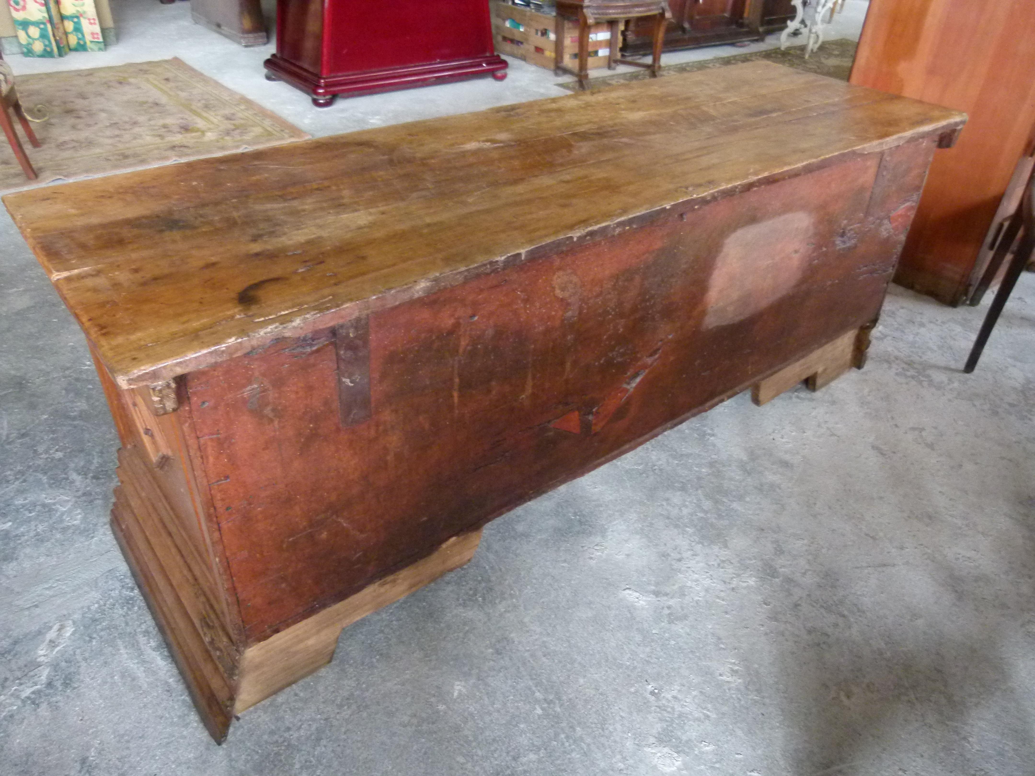 18th Century Spanish Large Carved Walnut Trunk 5