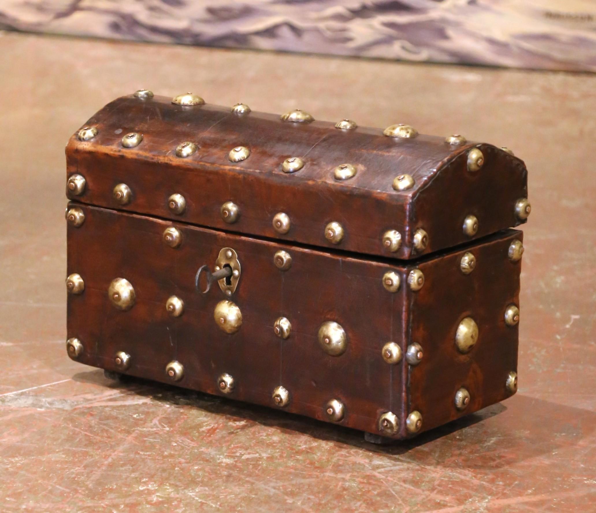 18th Century Spanish Leather and Brass Nailhead Domed Trunk with Original Key For Sale 1