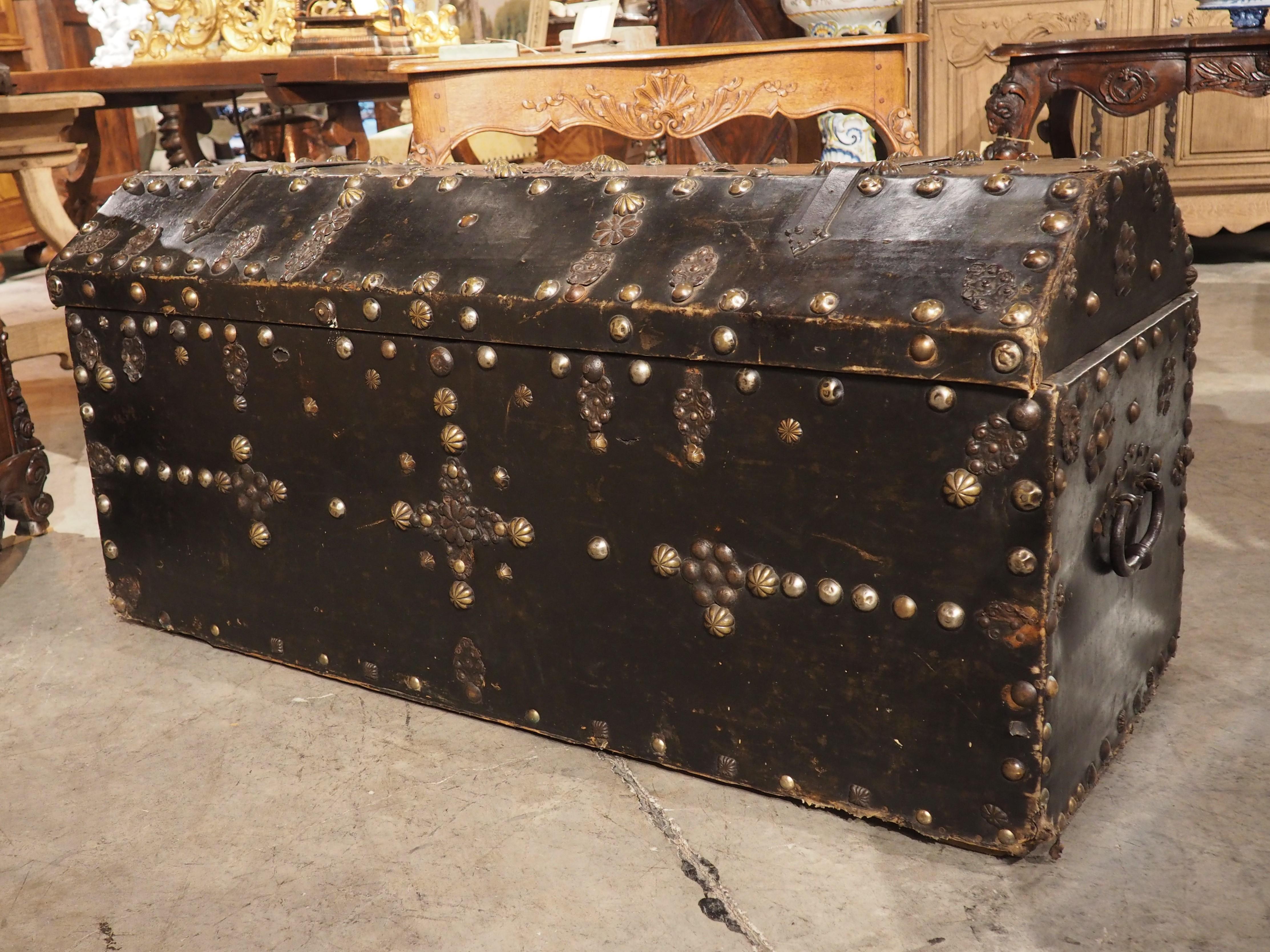 18th Century Spanish Leather Trunk with Large Studded Nailhead Decoration For Sale 14