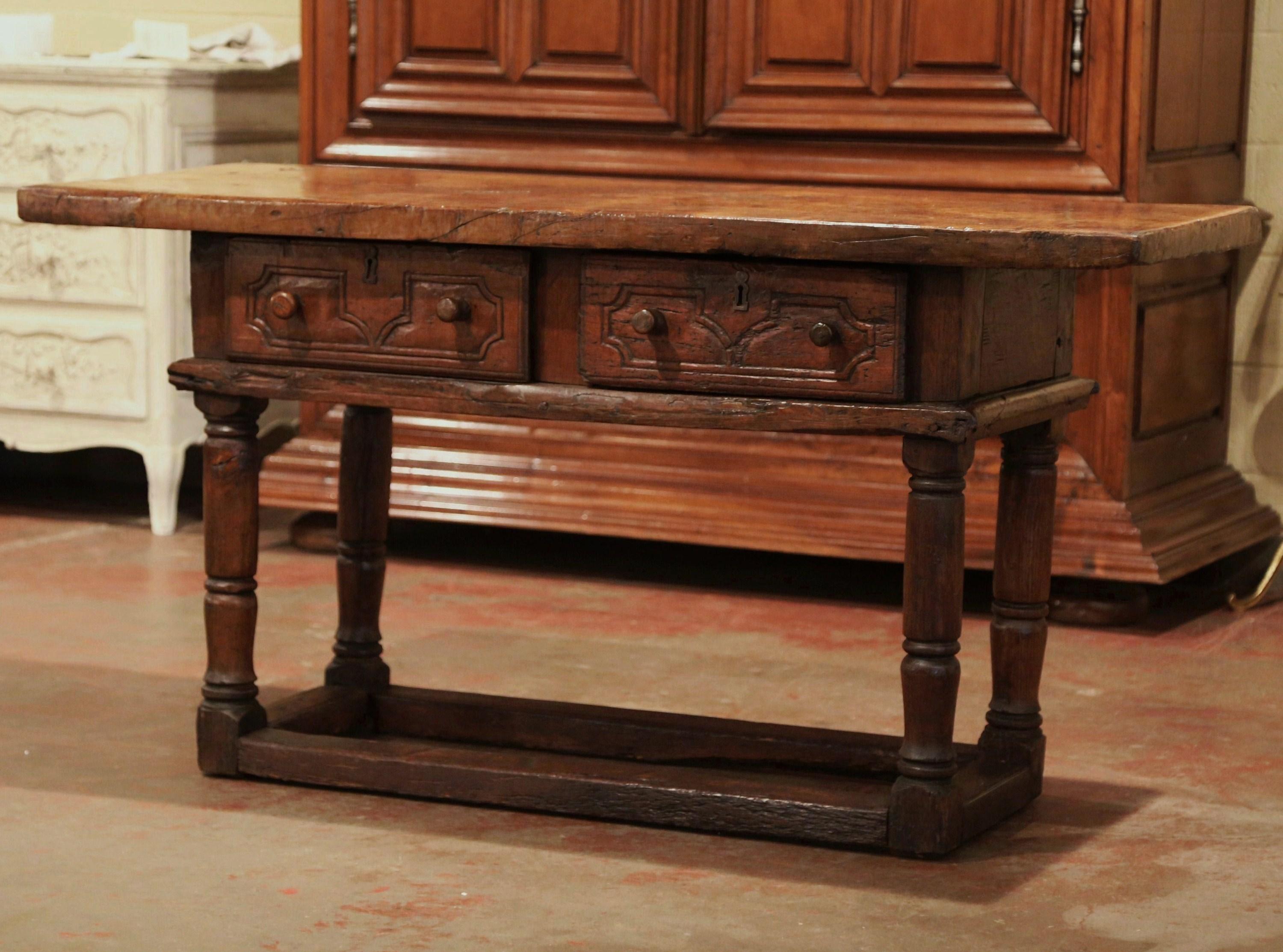 18th Century Spanish Louis XIII Carved Walnut Console Sofa Table with Drawers In Excellent Condition In Dallas, TX