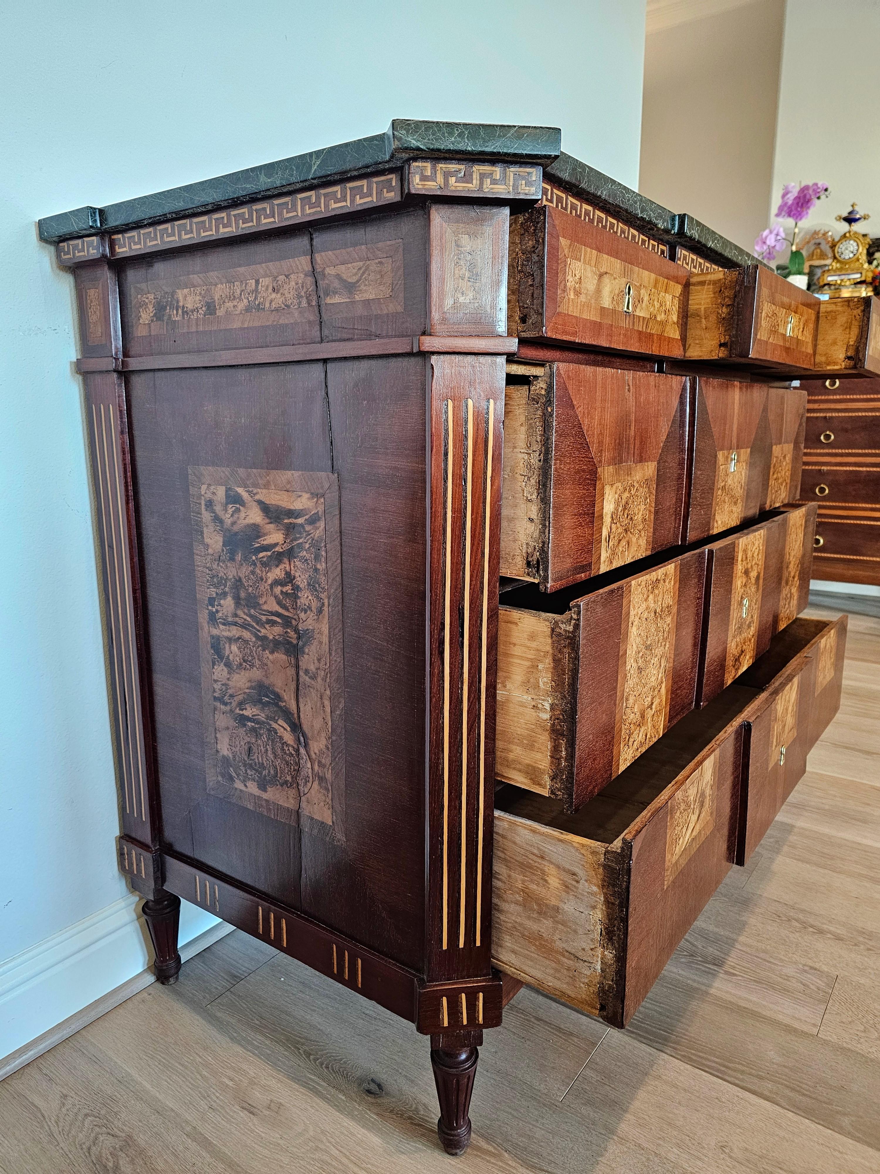 18th Century Spanish Neo-classical Mahogany Marquetry Chest Of Drawers Commode 3
