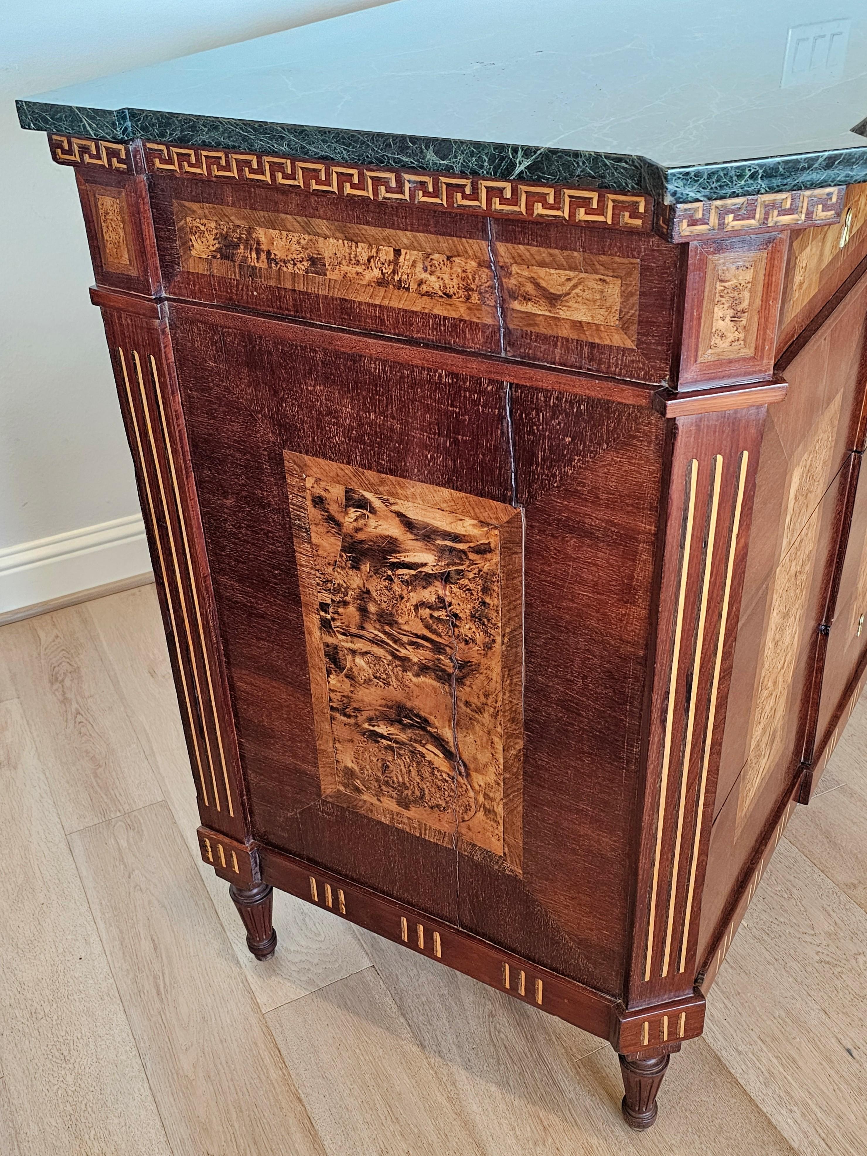 18th Century Spanish Neo-classical Mahogany Marquetry Chest Of Drawers Commode 6