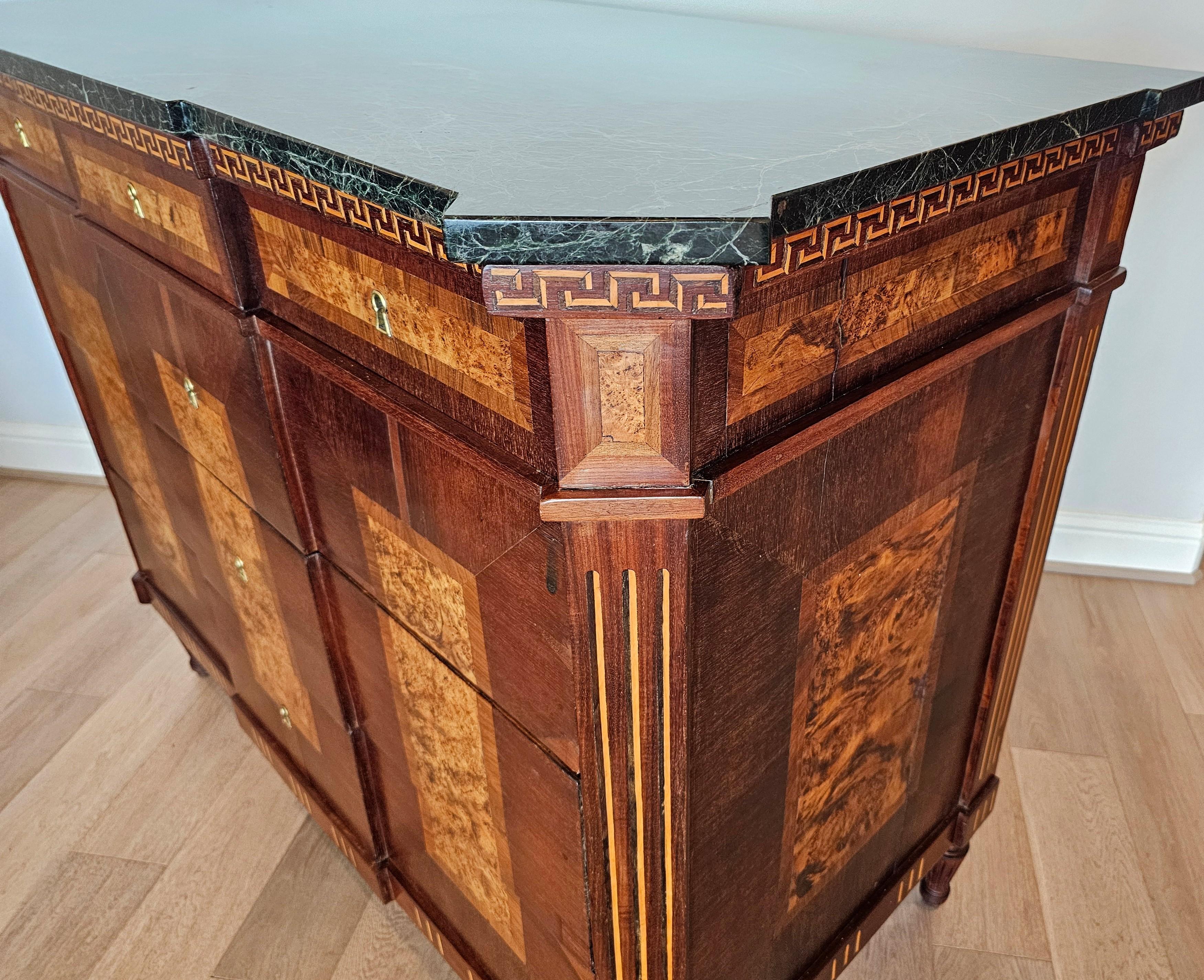 18th Century Spanish Neo-classical Mahogany Marquetry Chest Of Drawers Commode 7