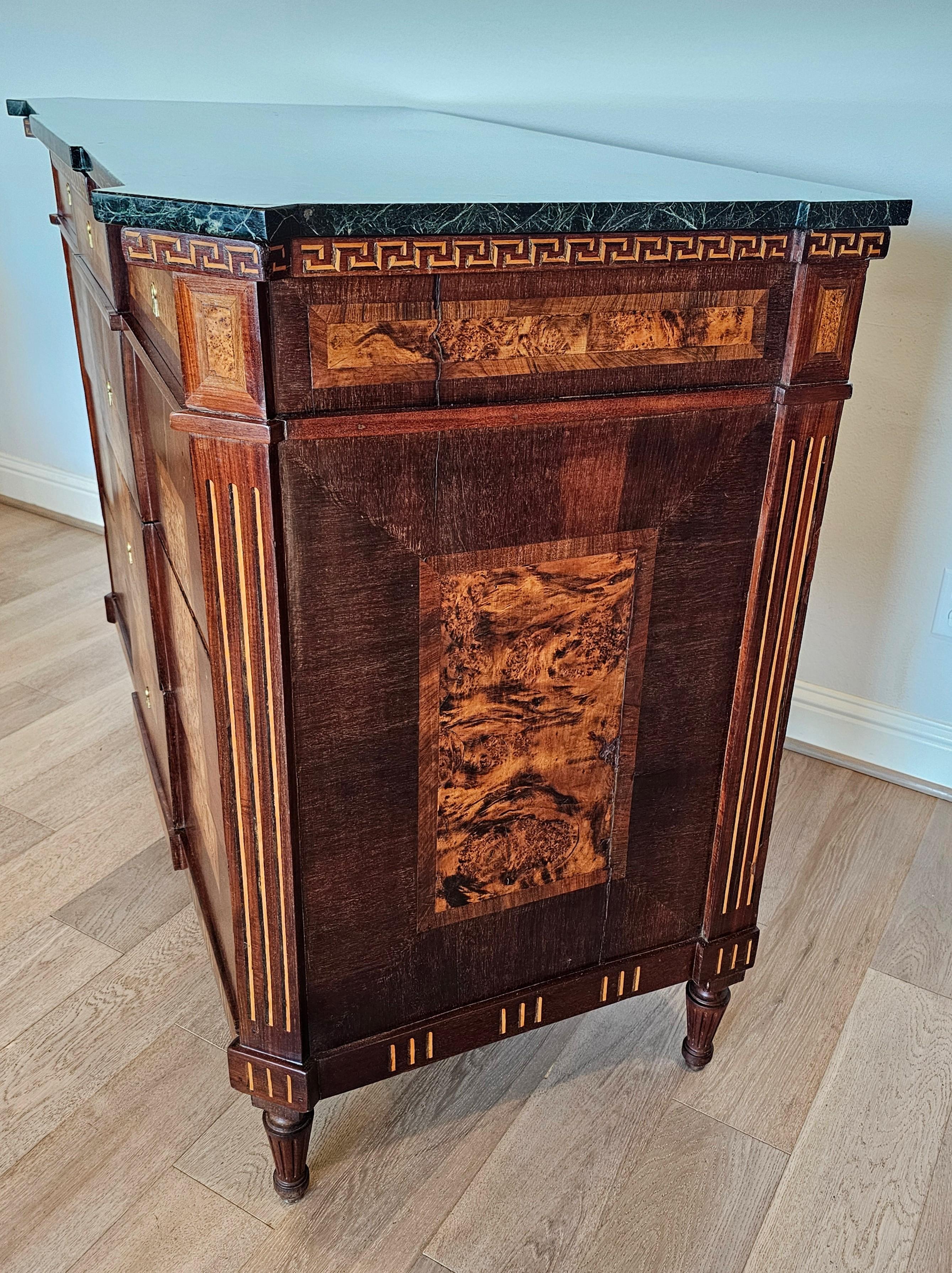 18th Century Spanish Neo-classical Mahogany Marquetry Chest Of Drawers Commode 2