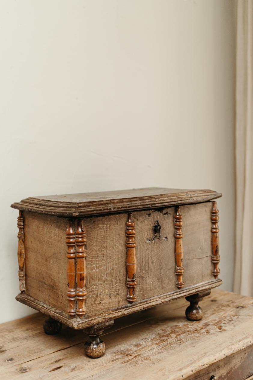 18th Century Spanish Oak Box 2