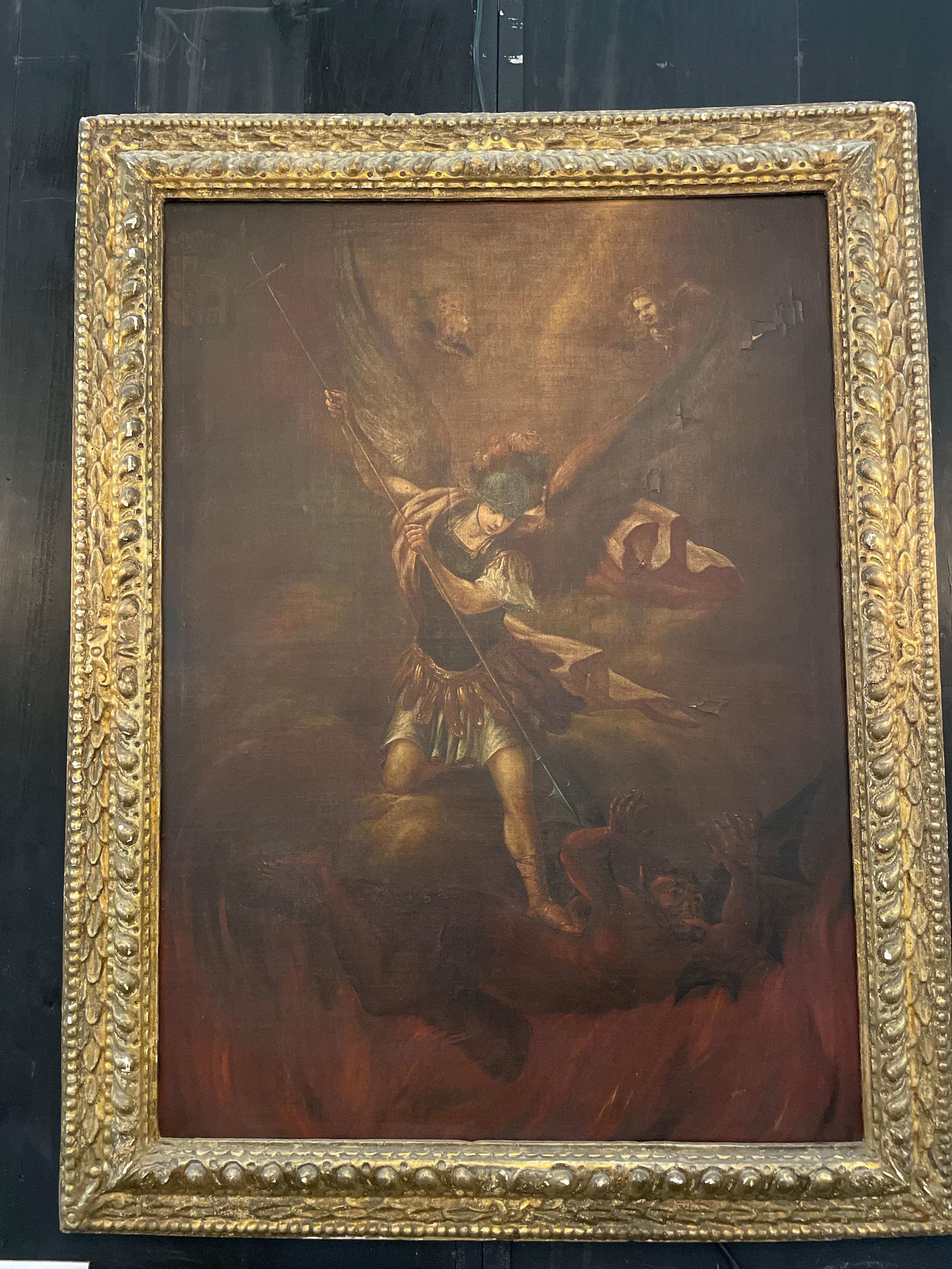 Spanisches Ölgemälde auf Leinwand aus dem 18. Jahrhundert von Sankt Michael, der den Dämon tötet (Geschnitzt) im Angebot