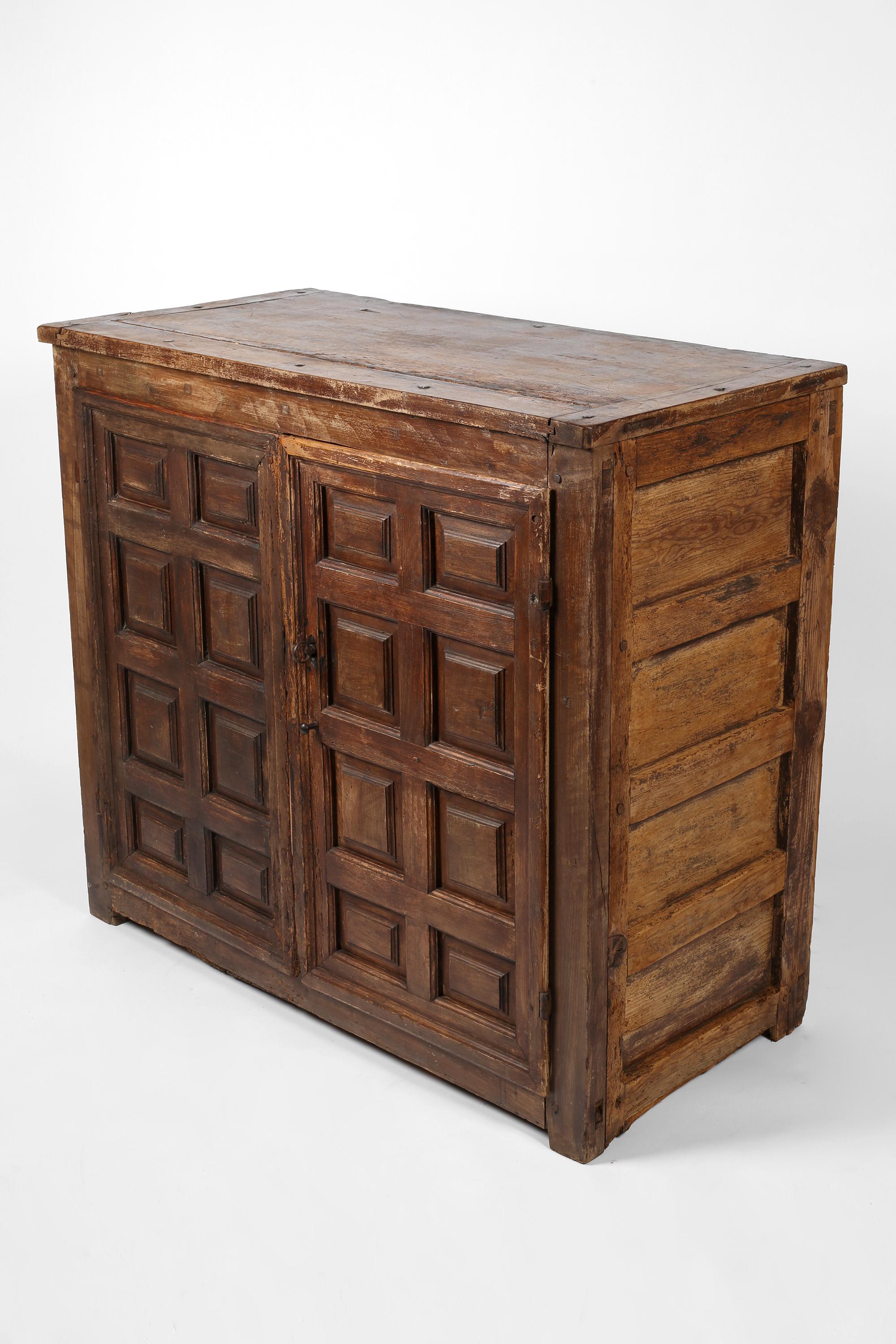 18th Century Spanish Panelled Rustic Wabi Sabi Cupboard In Good Condition For Sale In London, GB