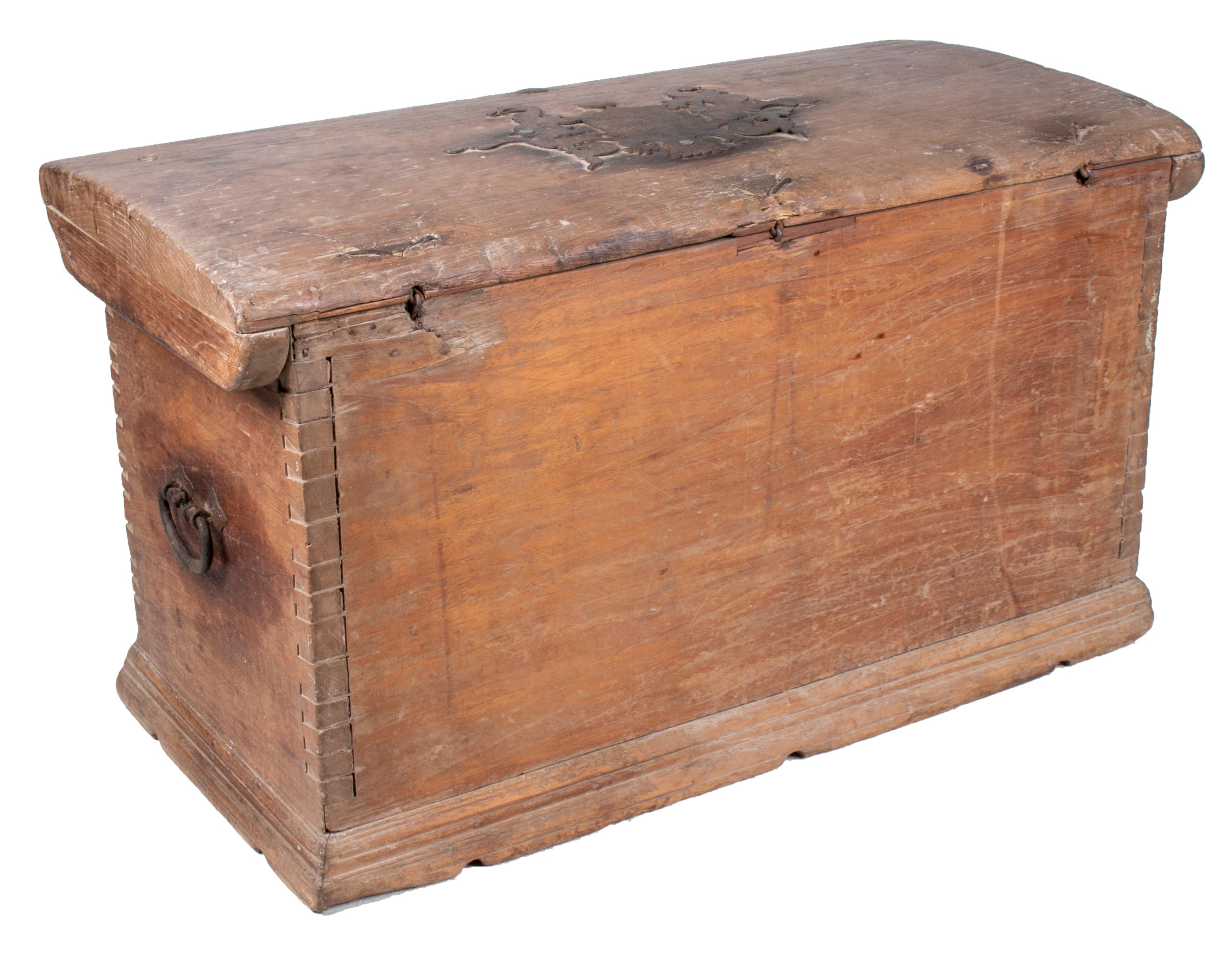 18th Century and Earlier 18th Century Spanish Pine Wood Rustic Trunk with Wrought Iron Fittings For Sale