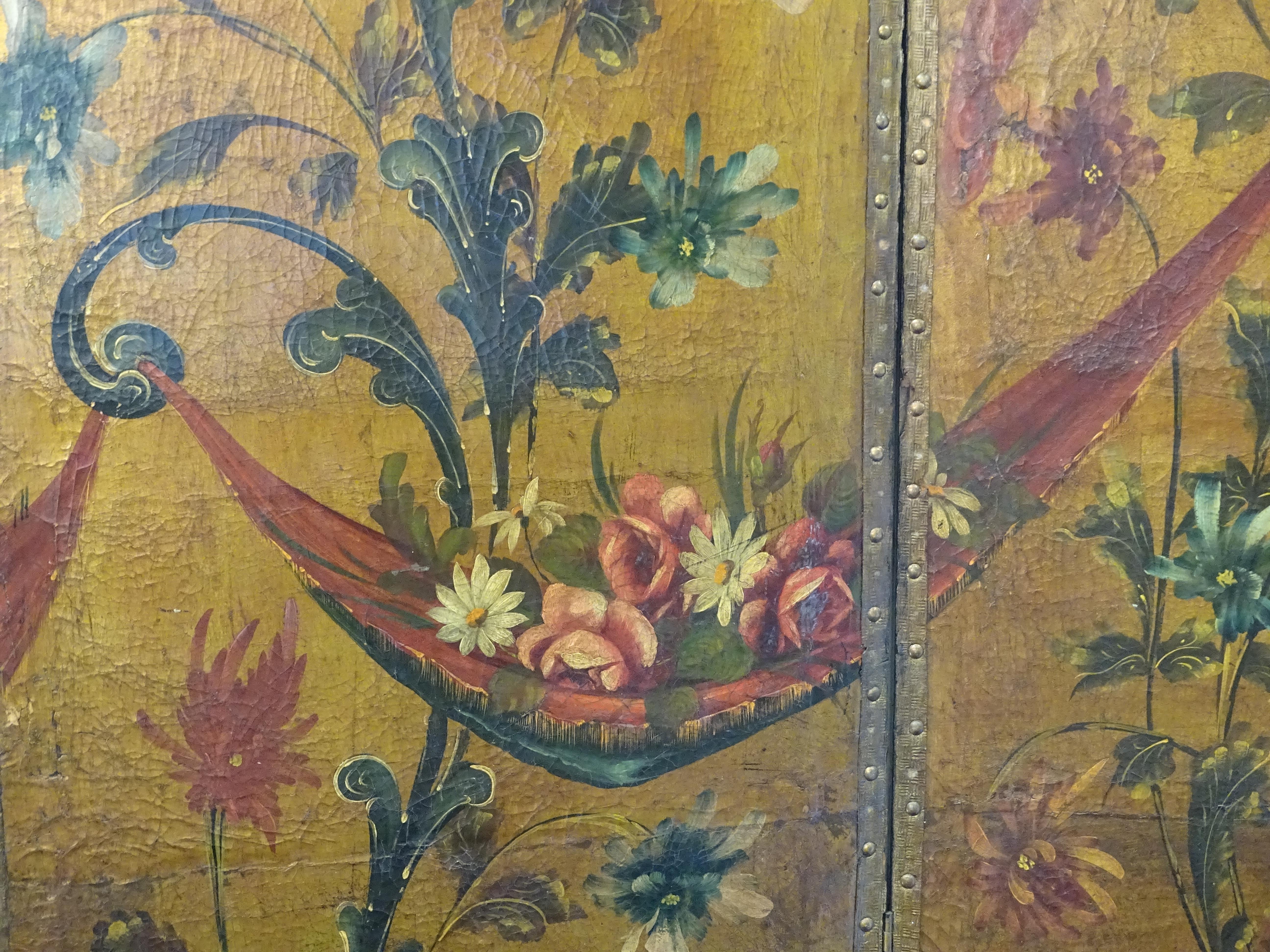 18th Century Spanish Pinting Cordoban Screen, Flowers, Fruits, Birds In Good Condition In Valladolid, ES