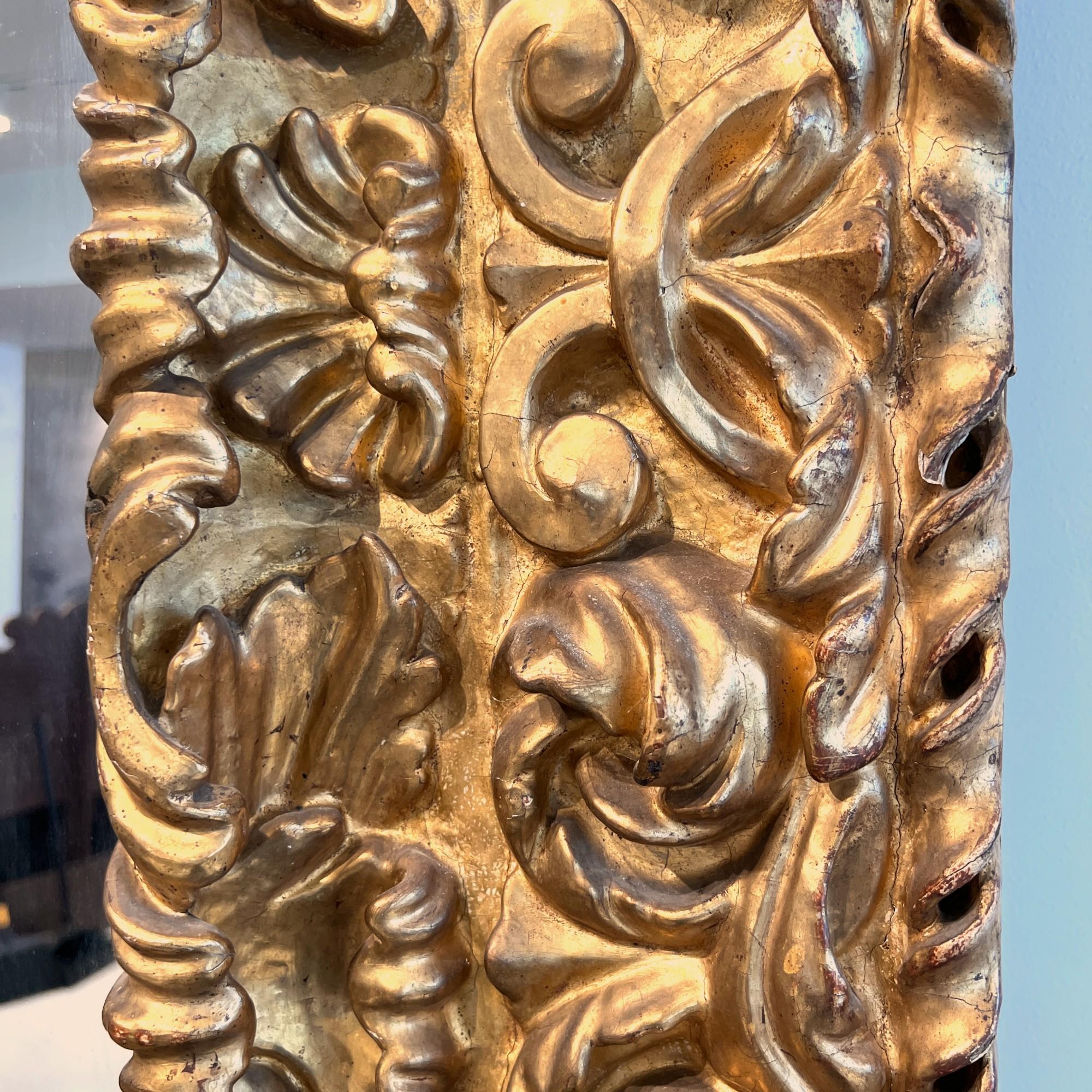 Spagnolo Specchio dorato Luigi XIV/XV spagnolo del XVIII secolo, raro e antico in vendita