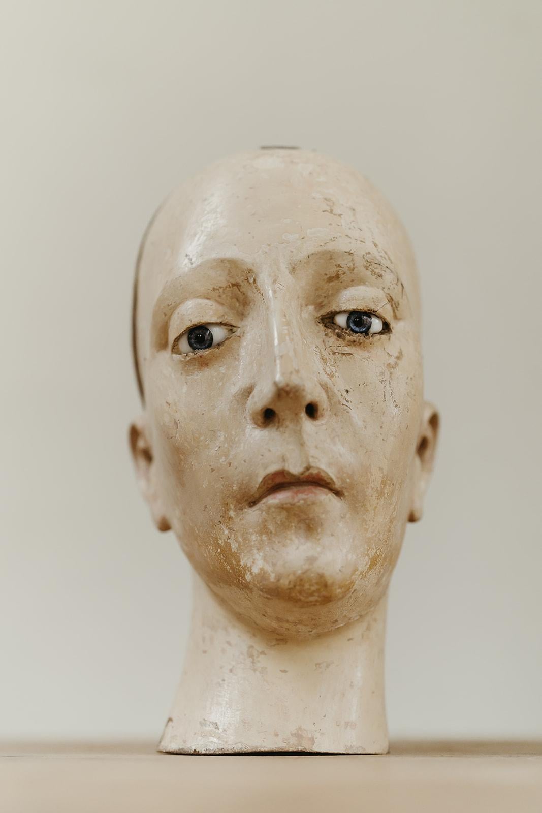 18th century Spanish santos head ... In Good Condition In Brecht, BE