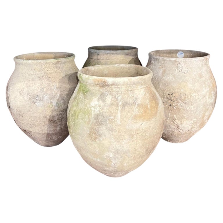 Spanisches 4er-Set von Krügen aus dem 18. Jahrhundert im Angebot bei 1stDibs Deutschland