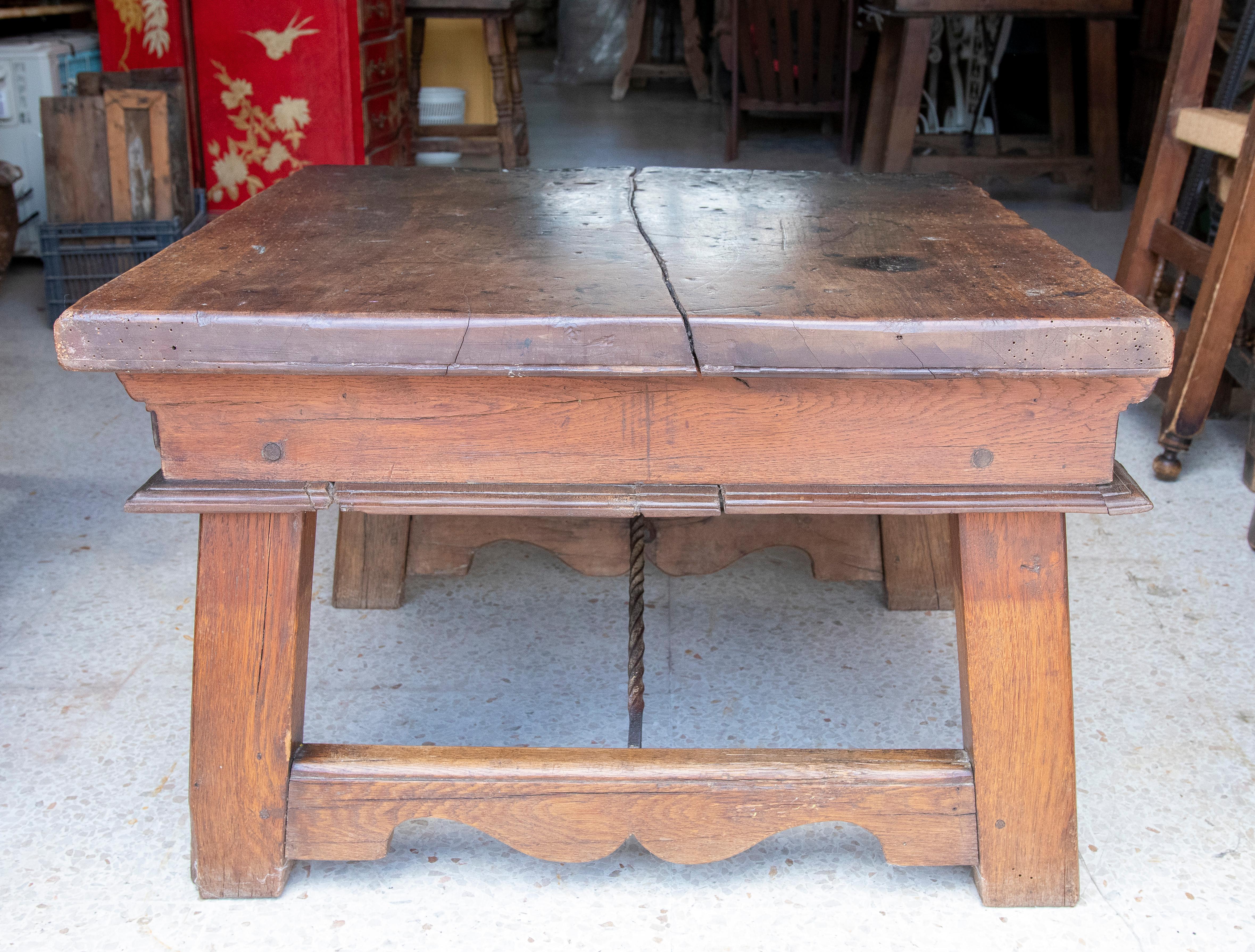 18th Century Spanish Side Table with Drawer and Iron Joining Legs For Sale 11