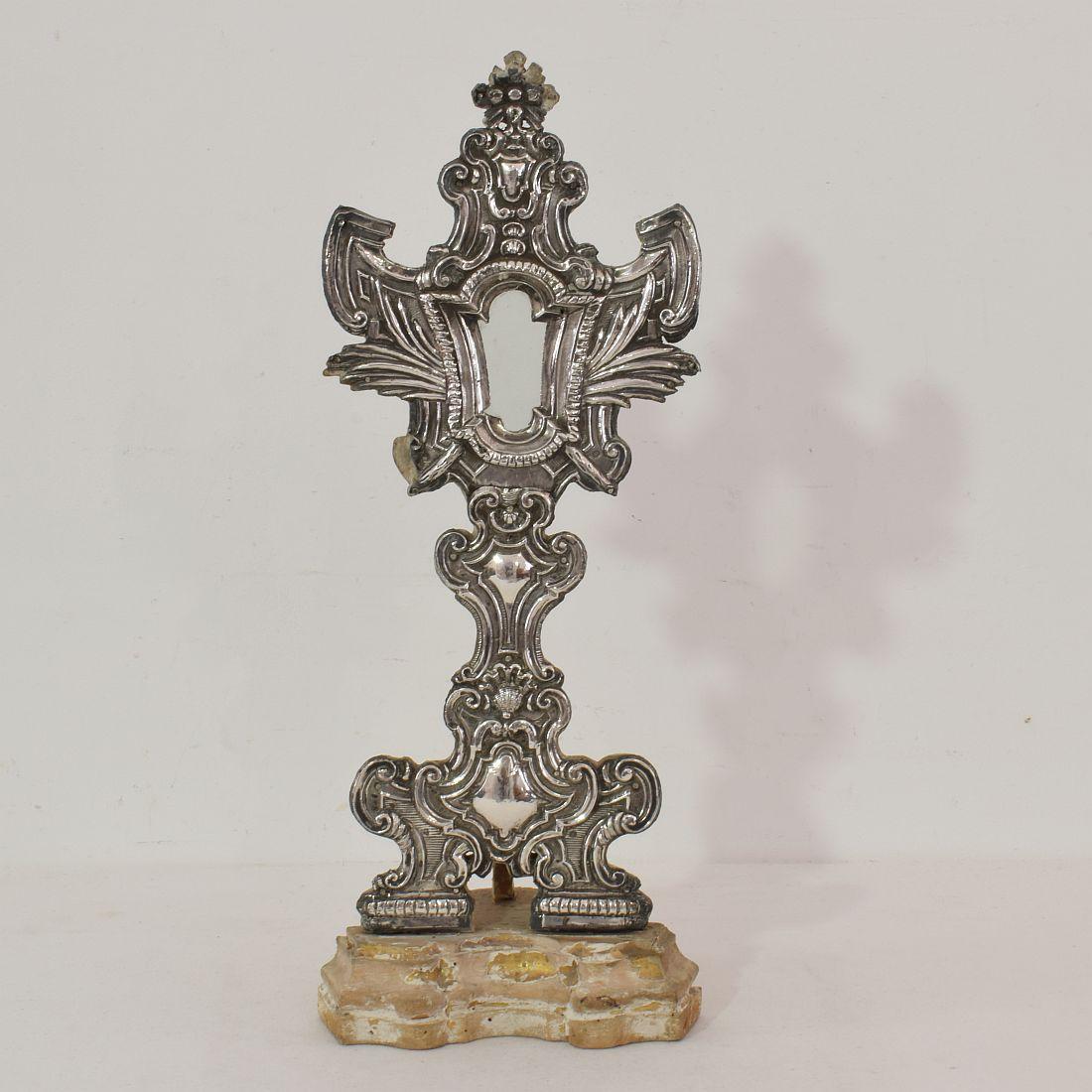 18th Century Spanish Silver on Wood Baroque Reliquary For Sale 5