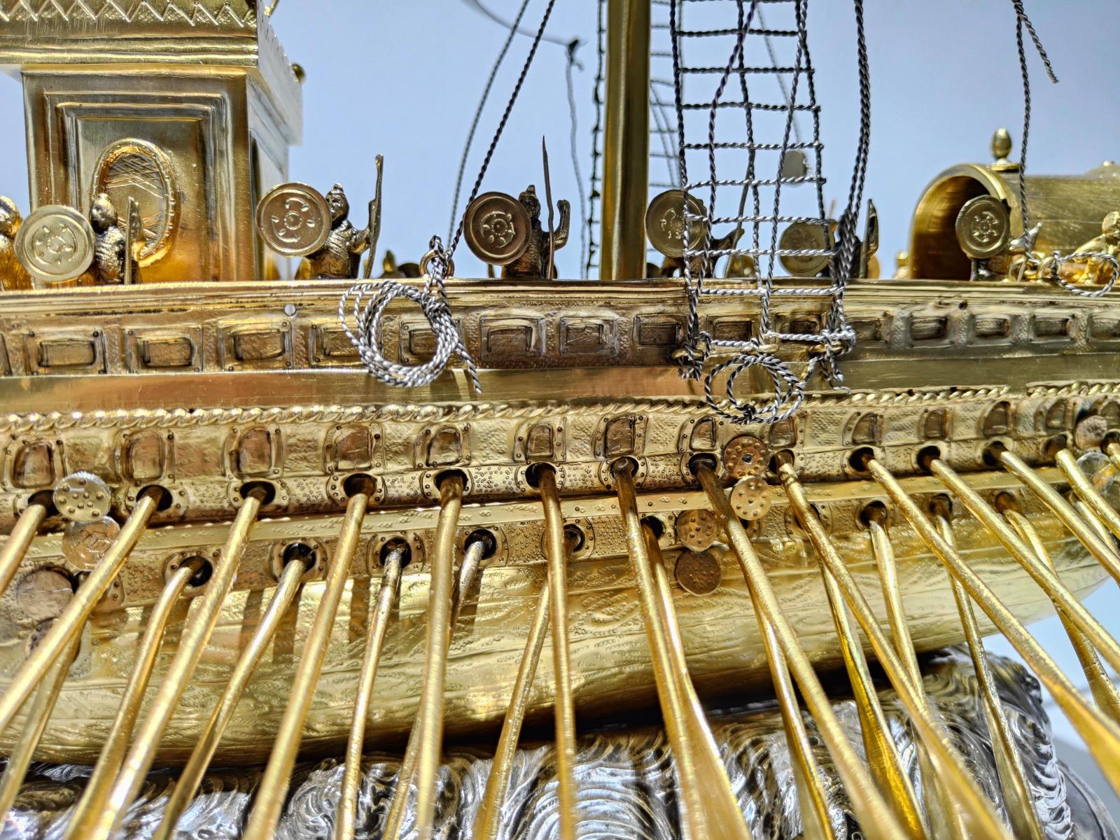 Spanisches silbernes römisches Bireme-Automatikschiff „ Nef“ aus dem 18. Jahrhundert im Zustand „Gut“ in Madrid, ES