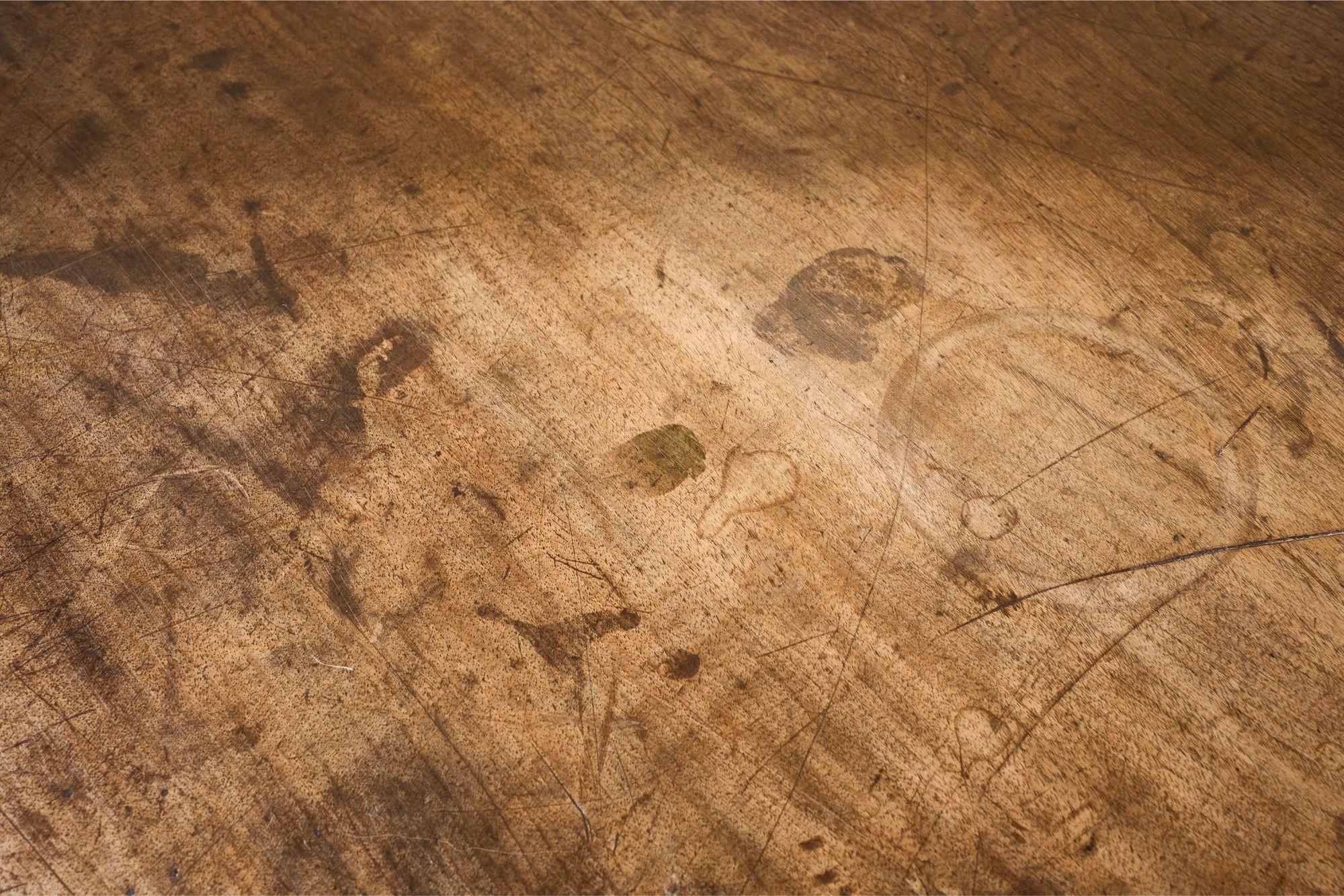 18th Century Spanish Single plank walnut table For Sale 5