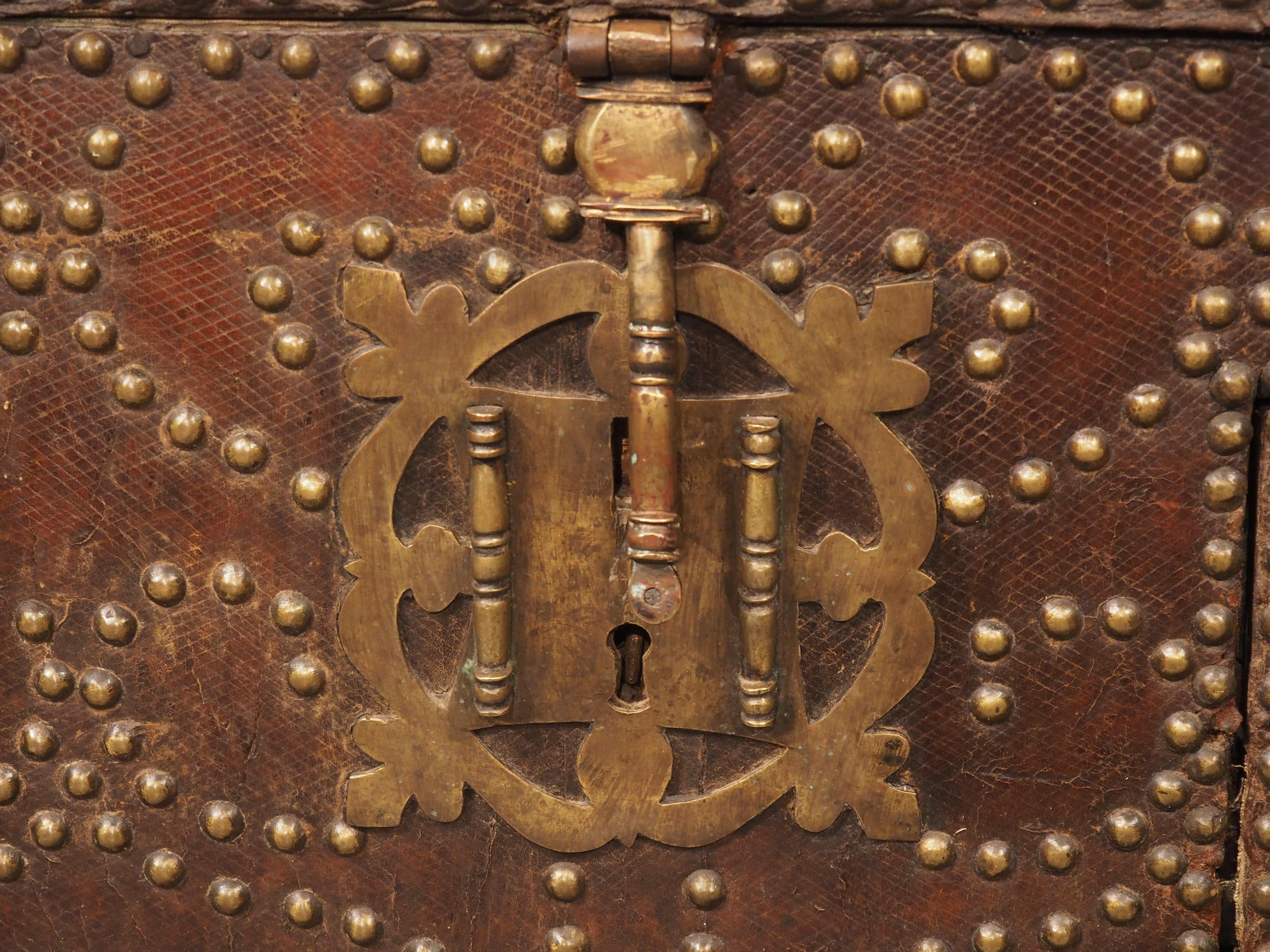 18th Century Spanish Studded Leather Trunk with Lockable Compartments For Sale 1