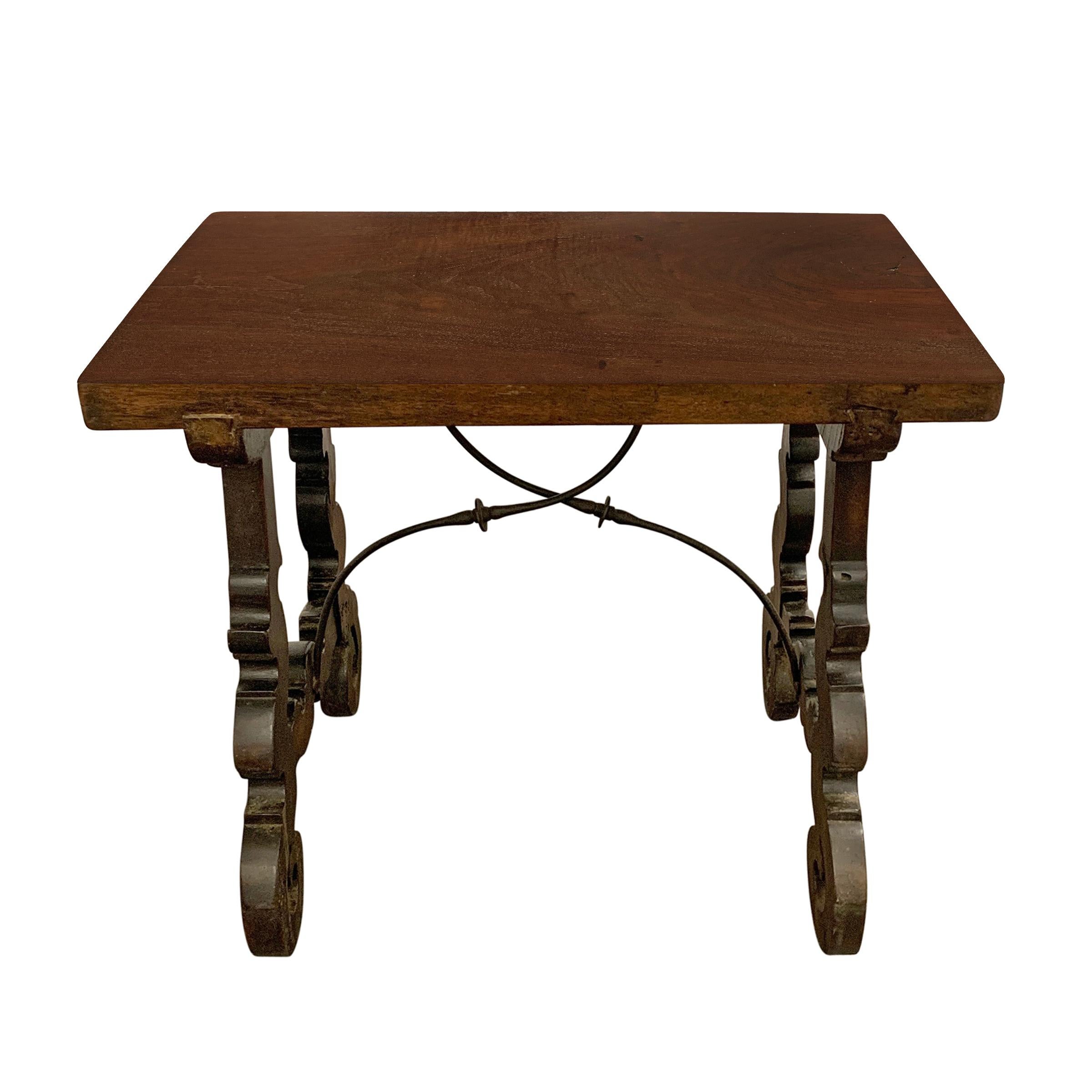 Spanischer Tisch aus dem 18. Jahrhundert im Zustand „Gut“ in Chicago, IL