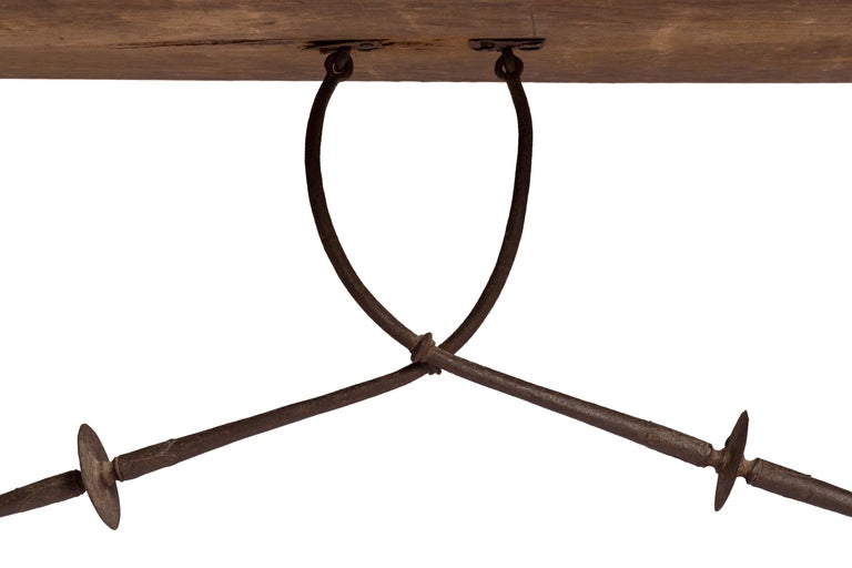 18th Century Spanish Trestle Style Writing Table, Rich Wood Grain, Iron Hardware In Good Condition For Sale In Madrid, ES