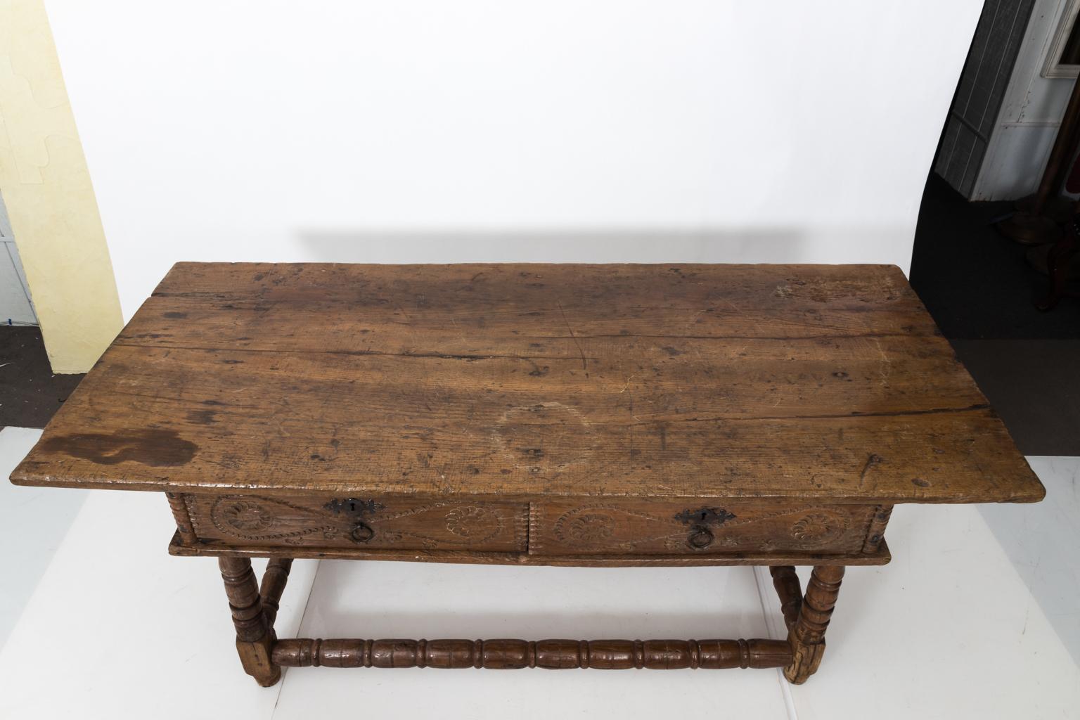 18th Century Spanish Two-Drawer Walnut Table For Sale 11