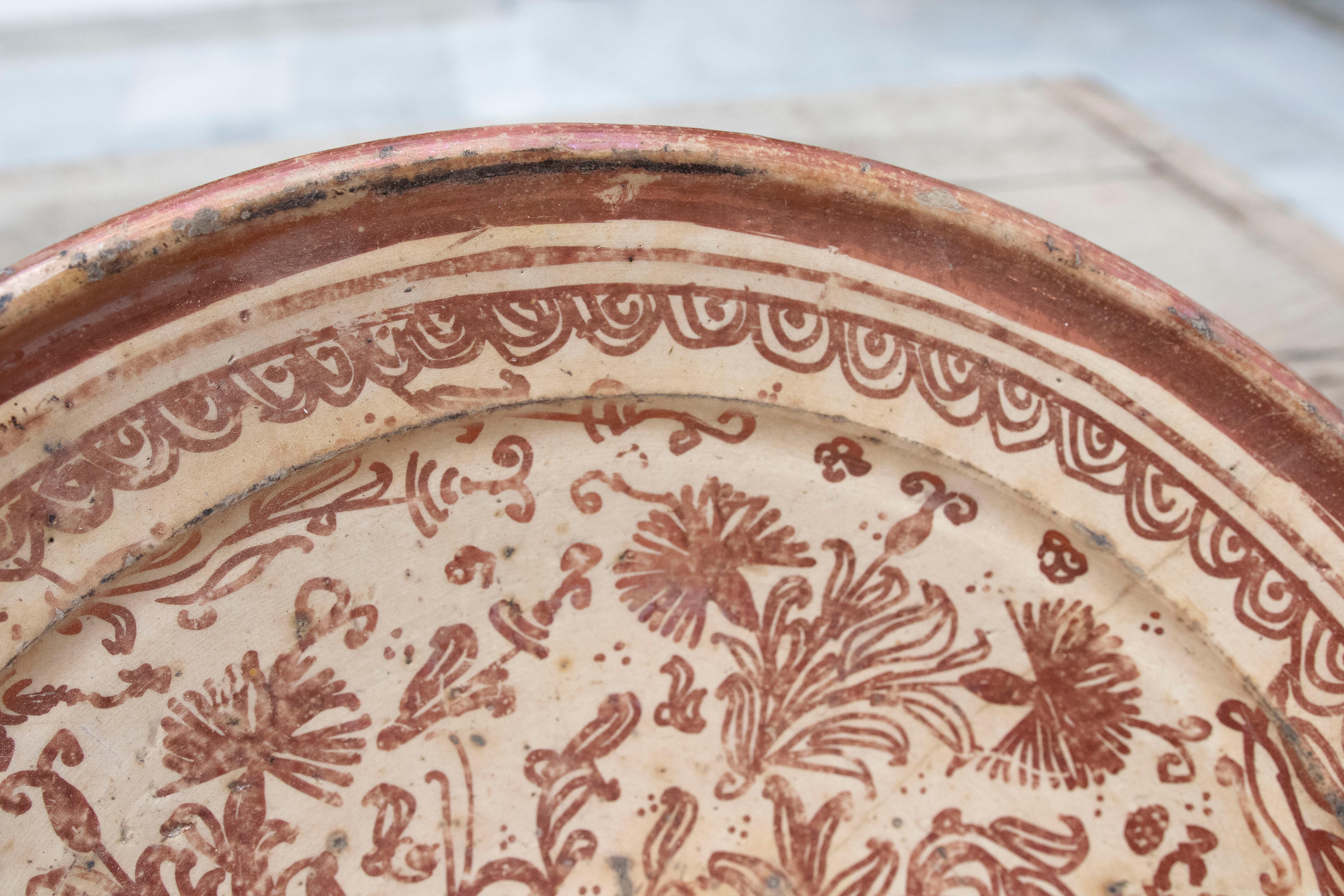 18th Century Spanish Valencian Manises Lusterware Ceramic Plate For Sale 4
