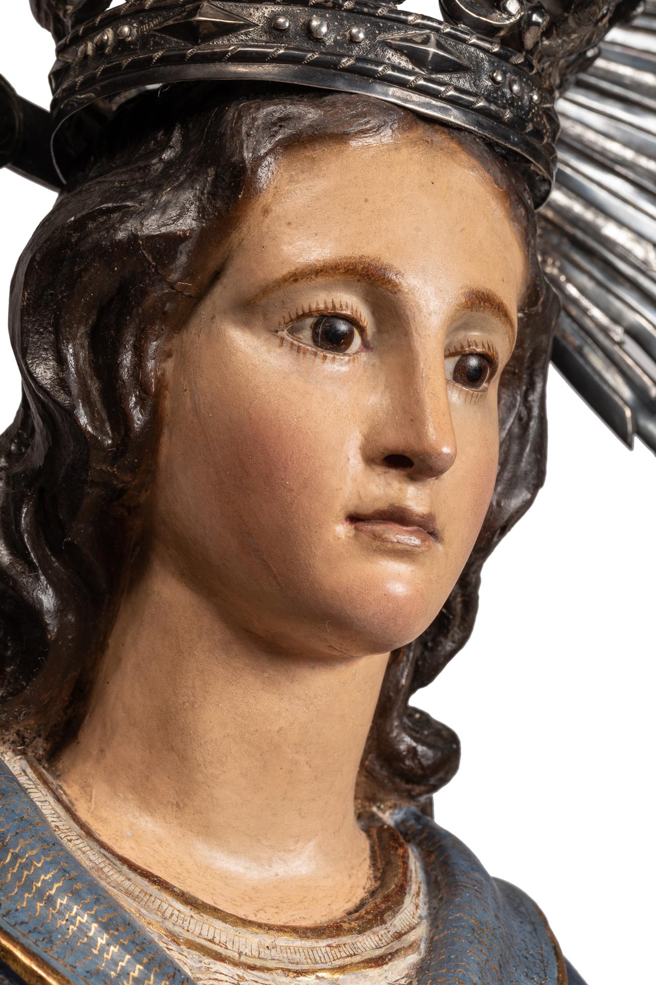 Handgefertigte Skulptur der spanischen Jungfrau Maria von makelloser Konception aus dem 18. Jahrhundert im Angebot 9