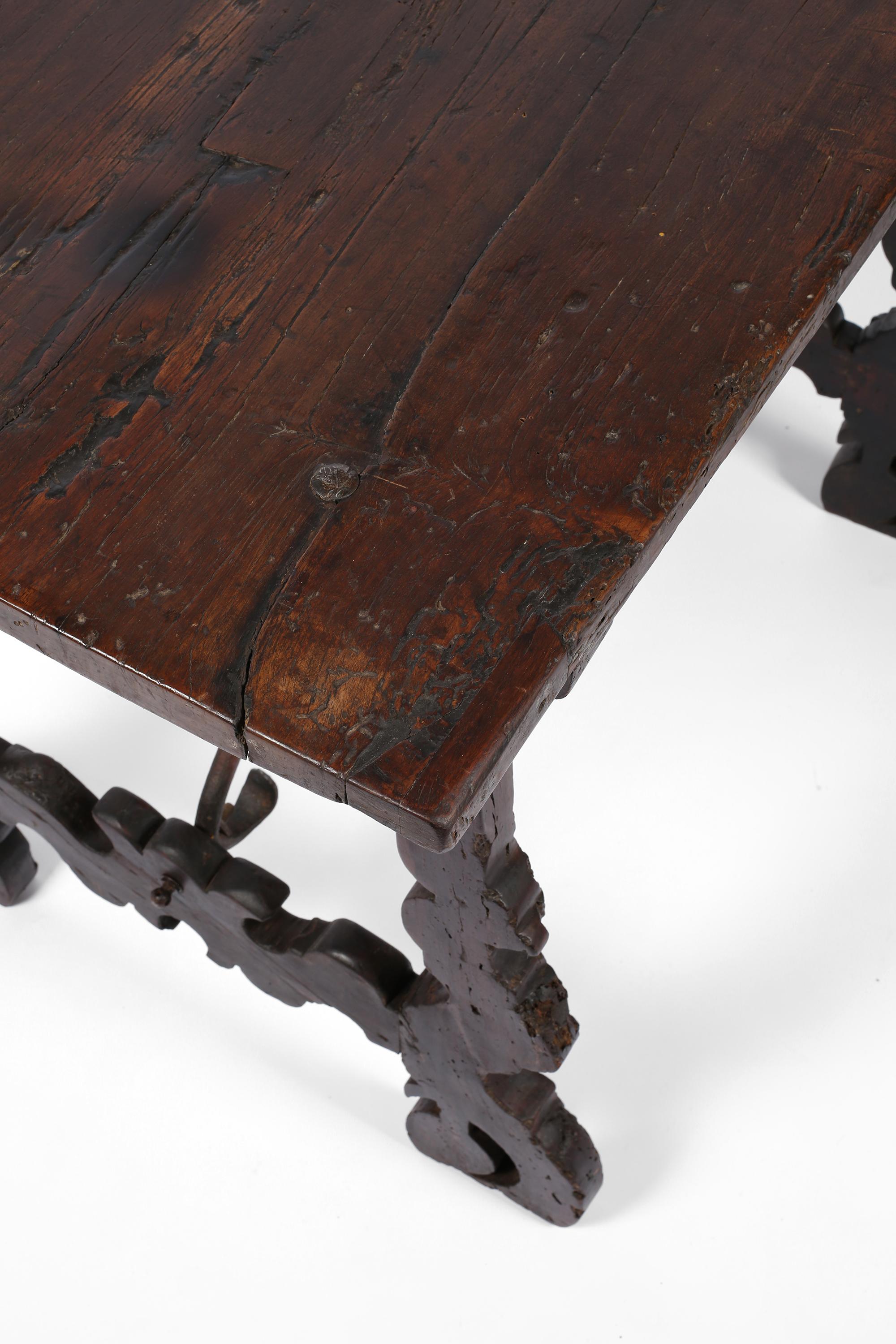 18th Century Spanish Walnut and Iron Side or Console Table c. 1750 For Sale 3