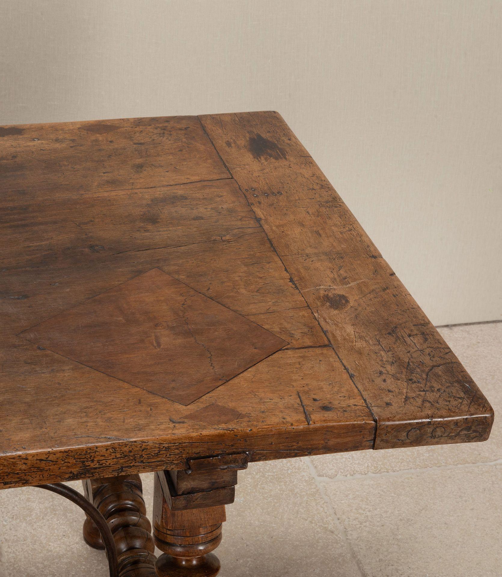 18th Century Spanish Walnut Centre Table For Sale 10