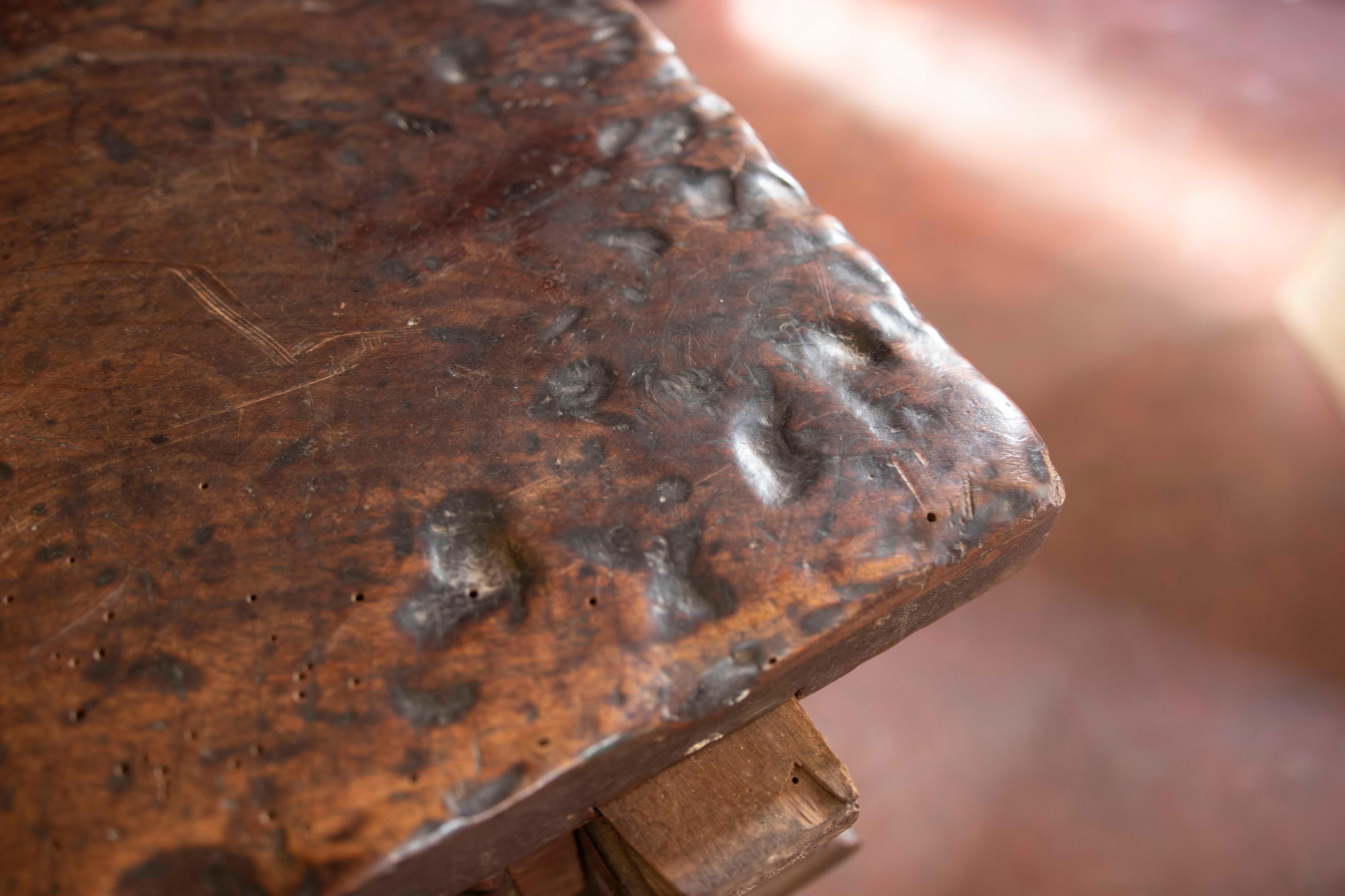 18th Century Spanish Walnut Coffee Table with Carved Drawer For Sale 13
