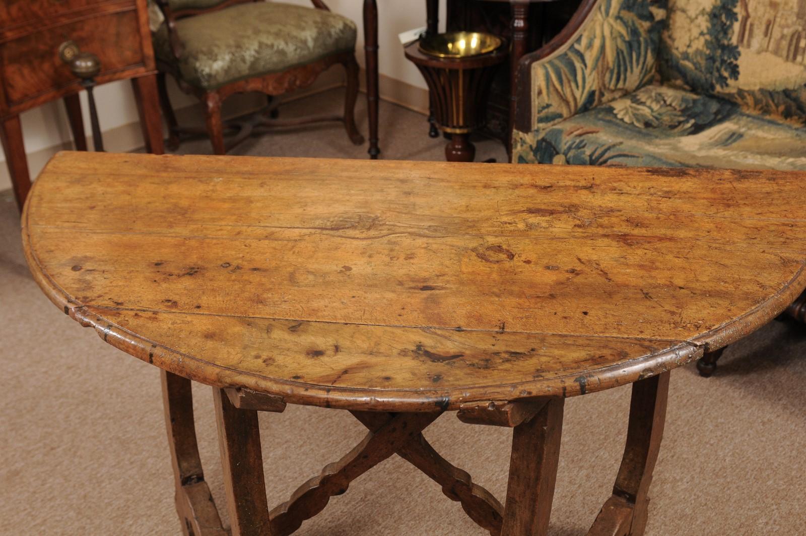 18th Century Spanish Walnut Demilune Table with Lyre Legs For Sale 2