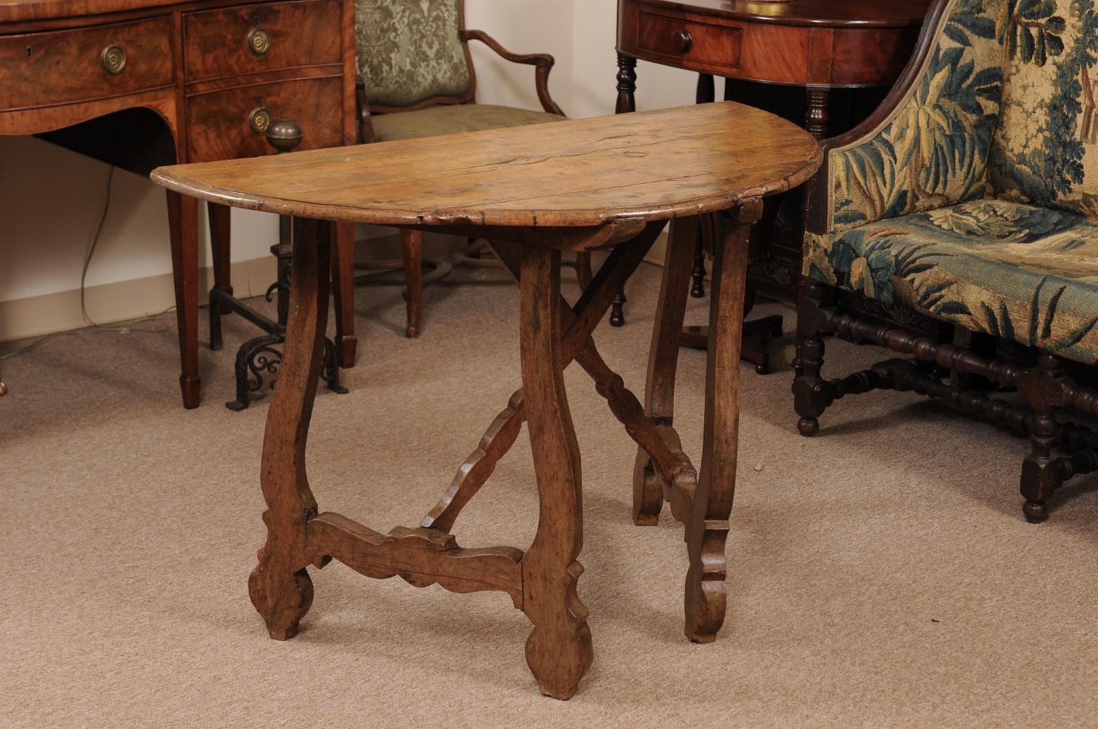 18th Century Spanish Walnut Demilune Table with Lyre Legs For Sale 4