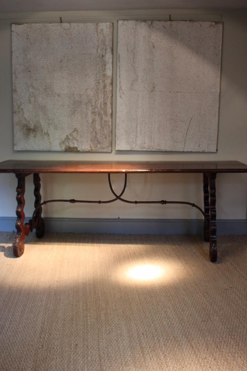 18th Century Spanish Walnut Dining Table For Sale 3