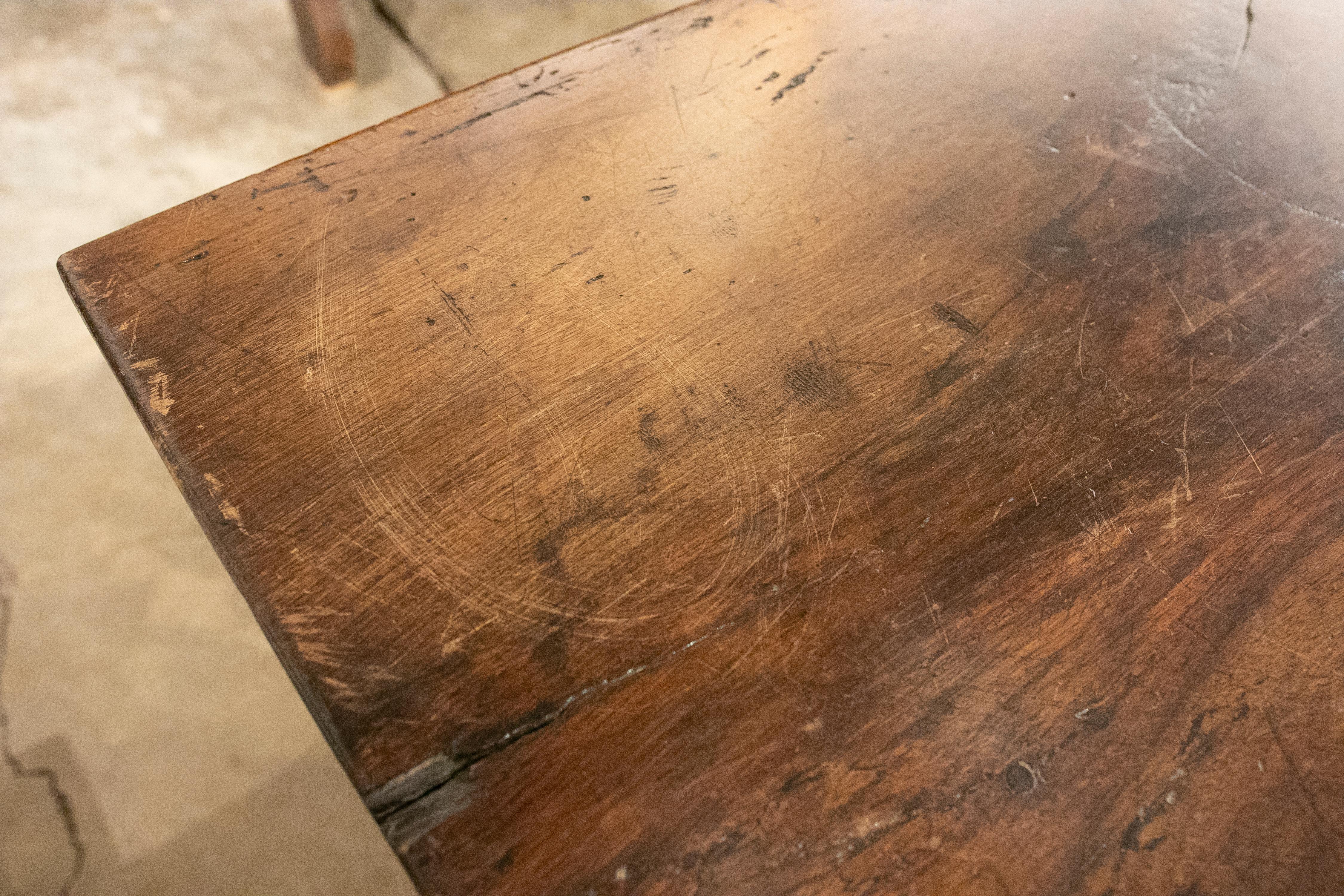 18th Century Spanish Walnut Table with Turned Legs For Sale 10
