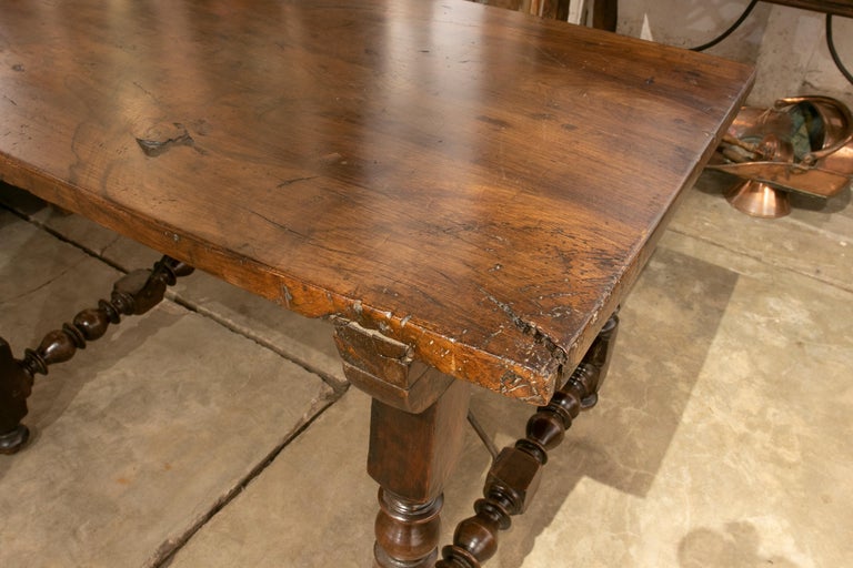 18th Century Spanish Walnut Table with Turned Legs For Sale 3