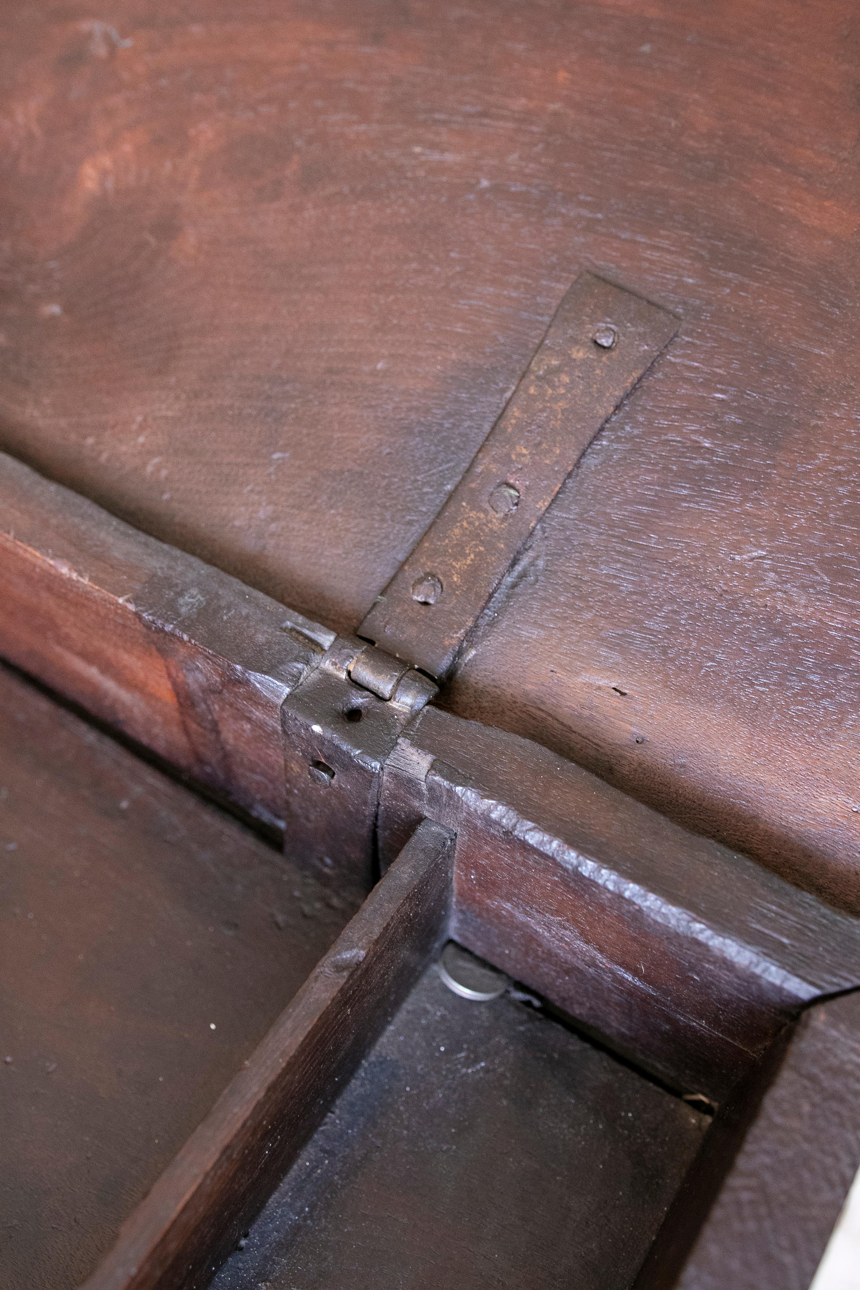 18th Century Spanish Walnut Writing Desk with Door and Drawers in the Interior For Sale 11