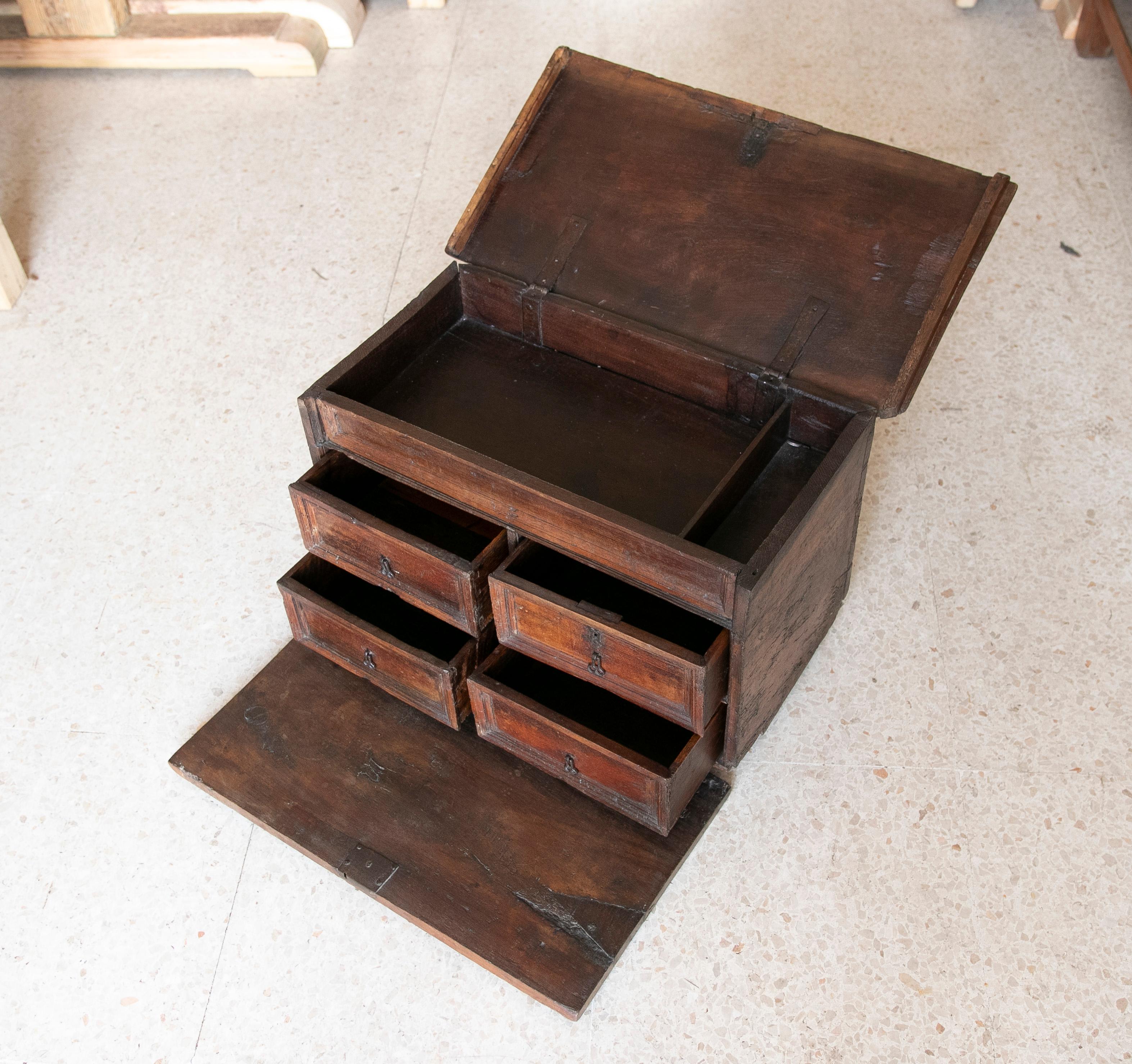 18th Century Spanish Walnut Writing Desk with Door and Drawers in the Interior For Sale 2