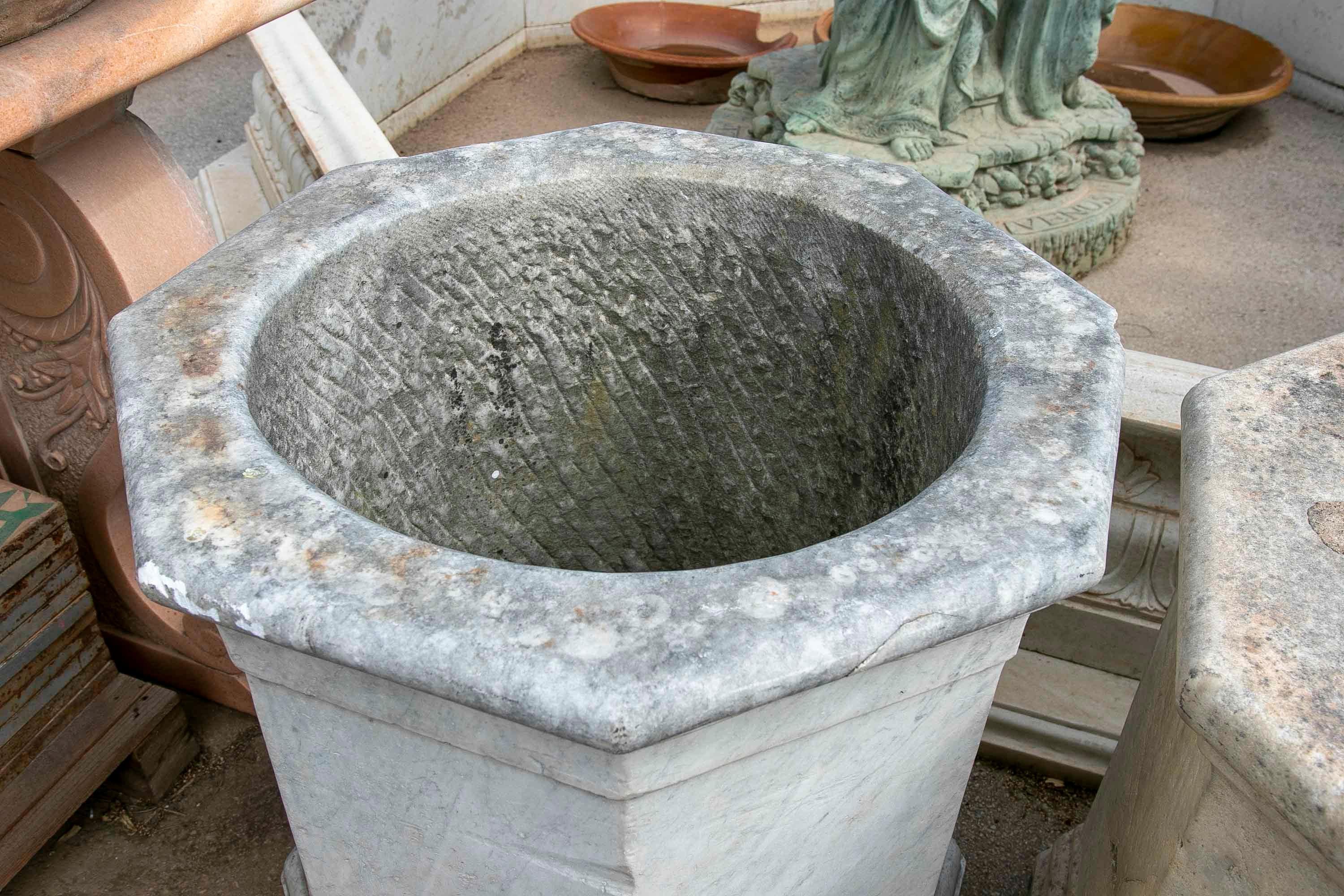 18th Century Spanish White Marble Octagonal  Well Spout For Sale 7
