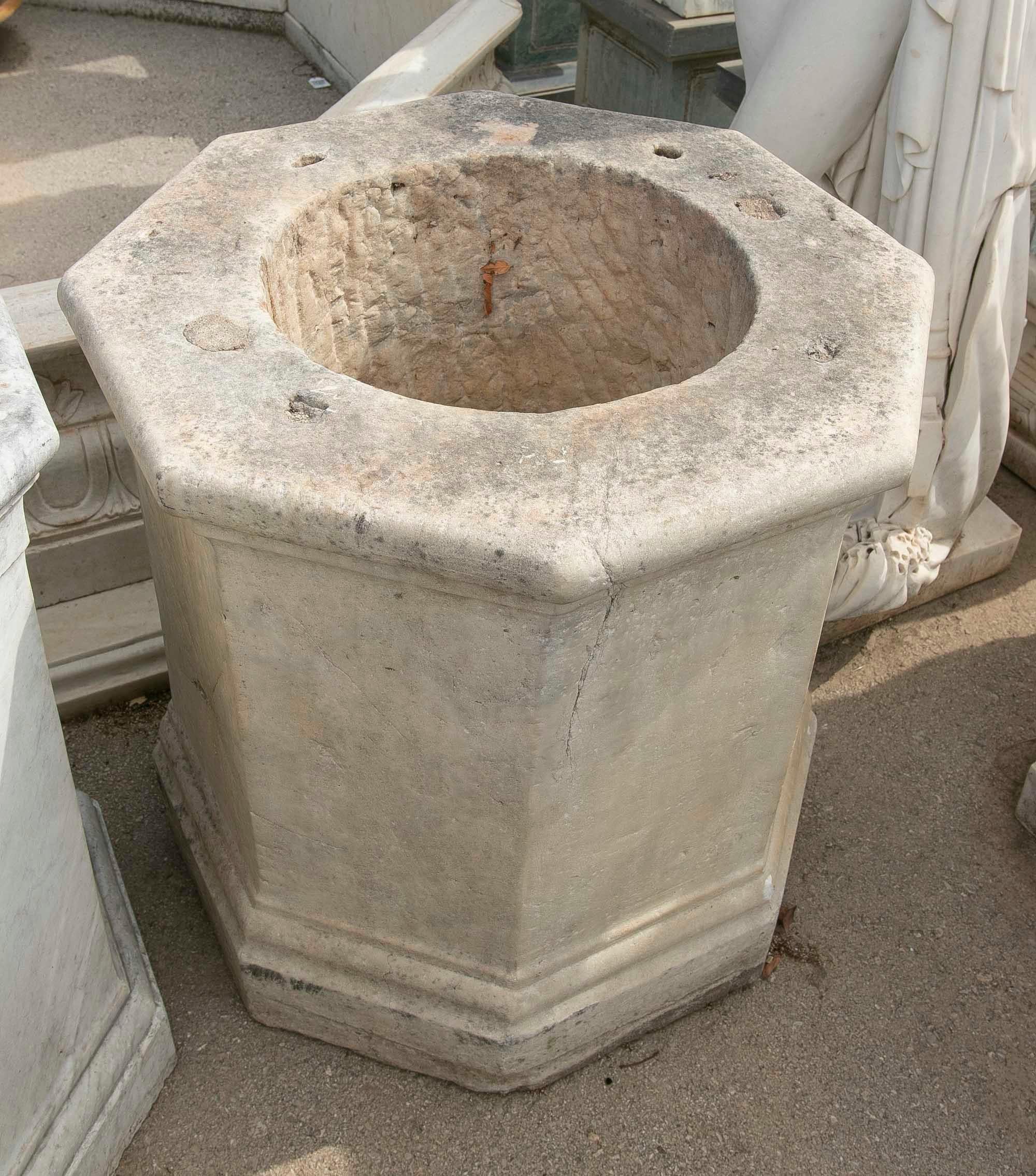 18th Century Spanish White Marble Octagonal  Well Spout For Sale 10